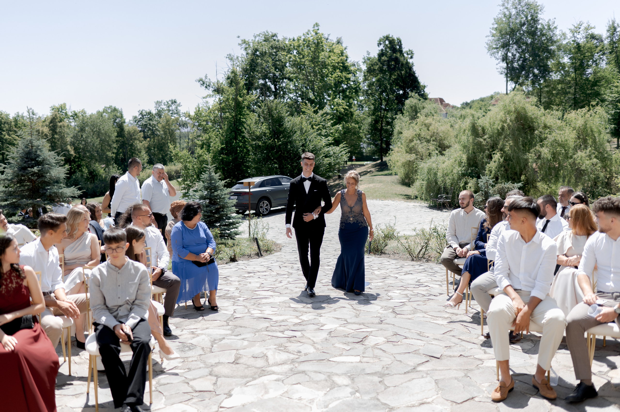 Cluj Wedding at Sungarden Resort. Fairytale wedding in Romania. Wedding photographer and videographer based in Timisoara, Romania