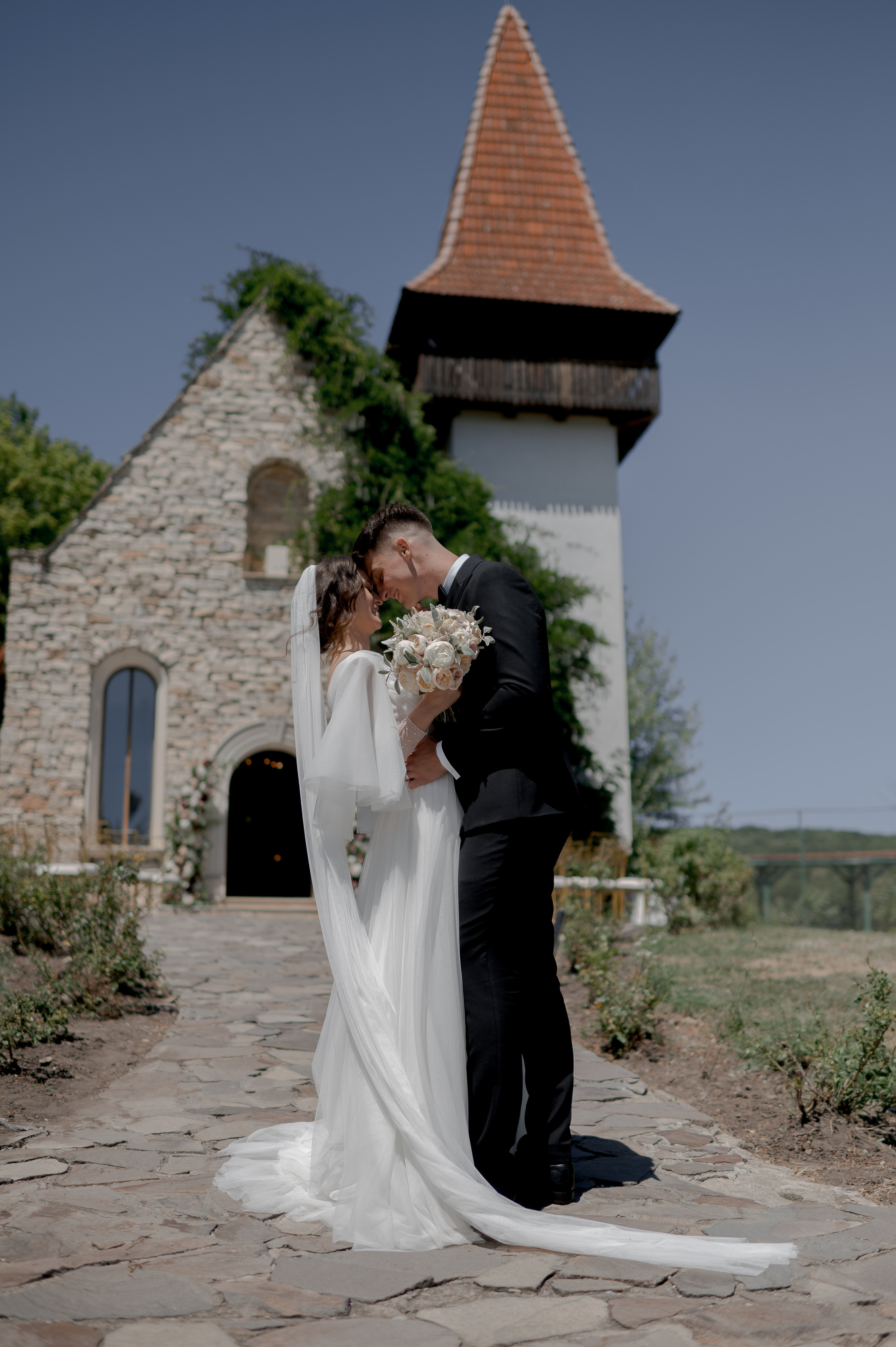 Cluj Wedding at Sungarden Resort. Fairytale wedding in Romania. Wedding photographer and videographer based in Timisoara, Romania