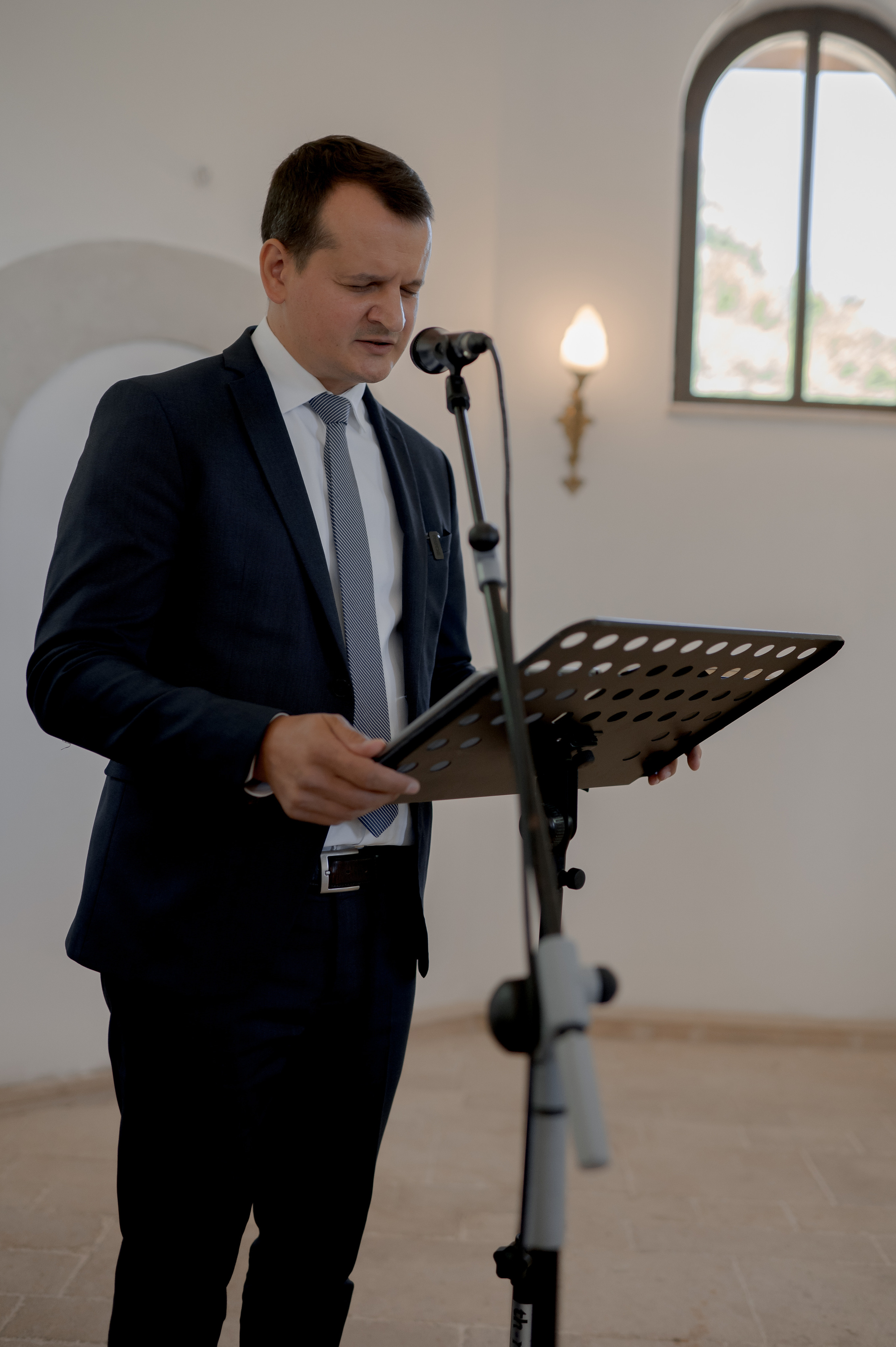 Cluj Wedding at Sungarden Resort. Fairytale wedding in Romania. Wedding photographer and videographer based in Timisoara, Romania