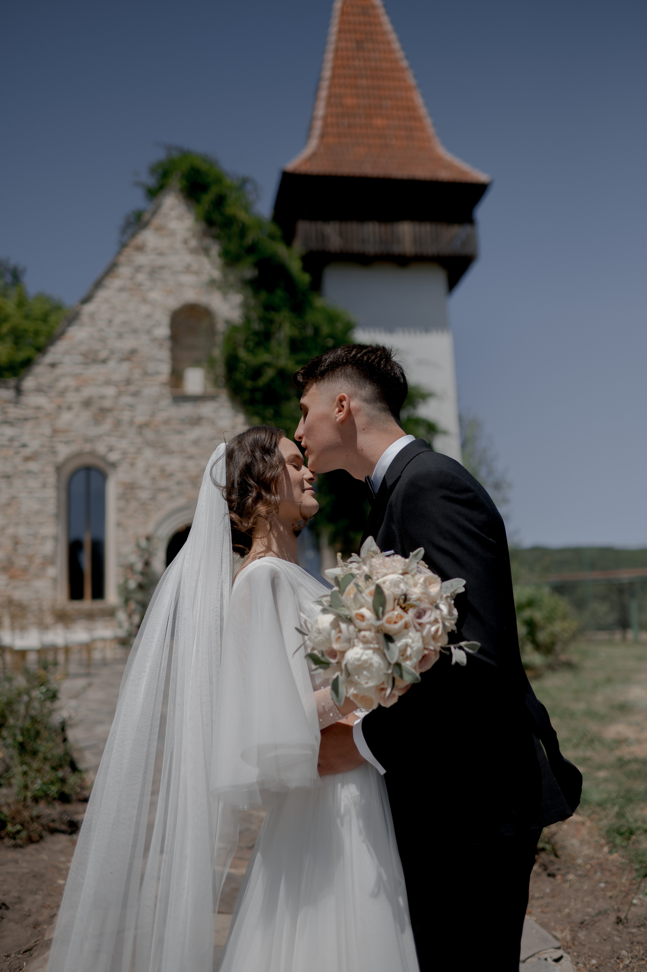 Cluj Wedding at Sungarden Resort. Fairytale wedding in Romania. Wedding photographer and videographer based in Timisoara, Romania