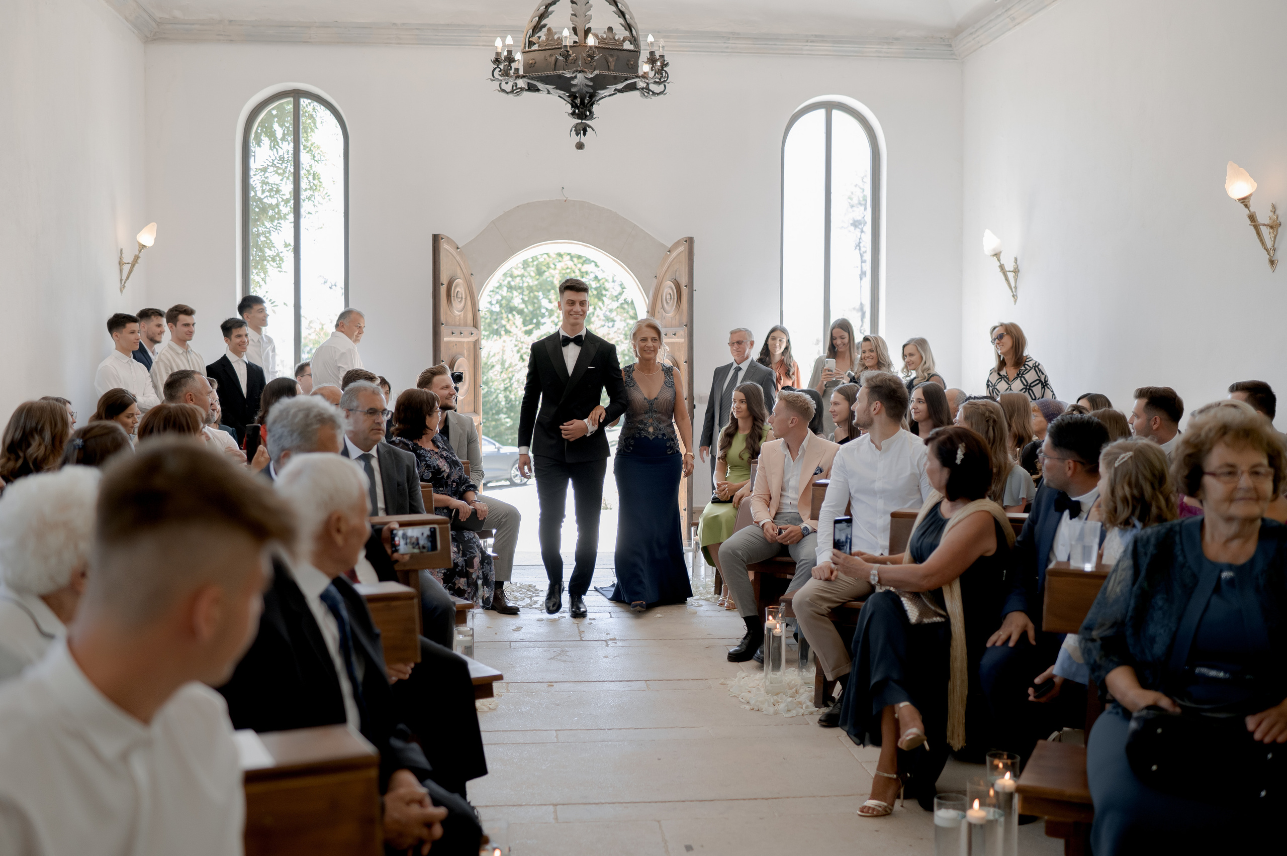 Cluj Wedding at Sungarden Resort. Fairytale wedding in Romania. Wedding photographer and videographer based in Timisoara, Romania