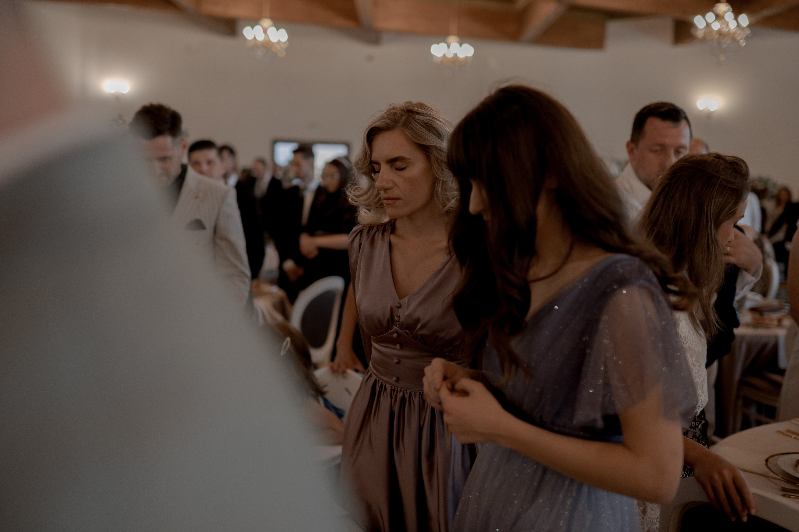 Cluj Wedding at Sungarden Resort. Fairytale wedding in Romania. Wedding photographer and videographer based in Timisoara, Romania