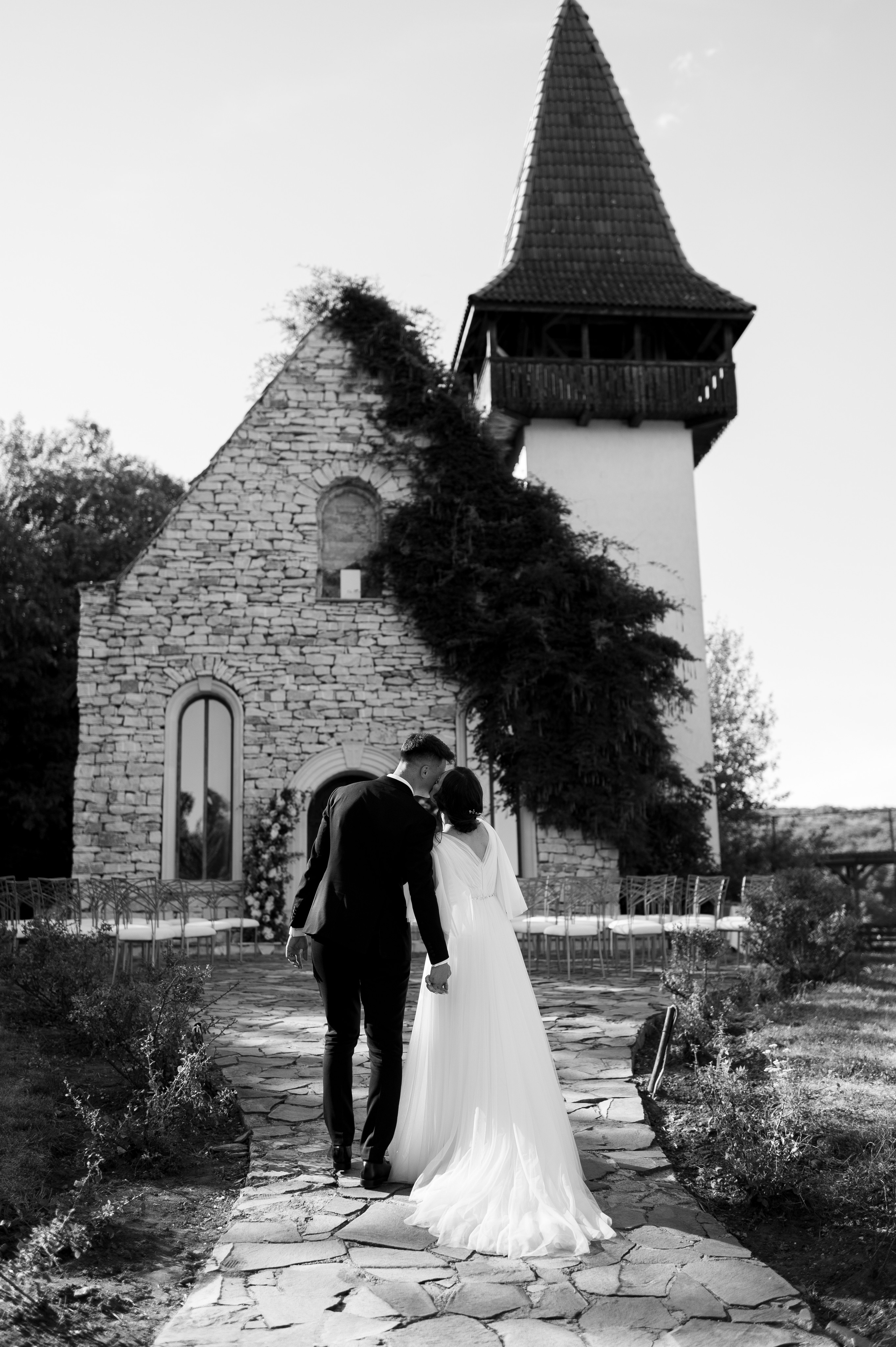 Cluj Wedding at Sungarden Resort. Fairytale wedding in Romania. Wedding photographer and videographer based in Timisoara, Romania