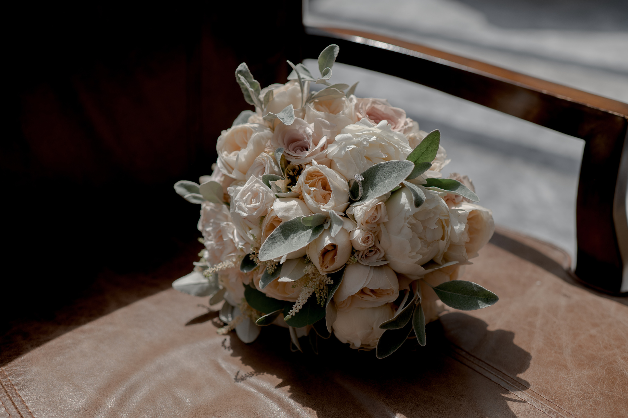 Cluj Wedding at Sungarden Resort. Fairytale wedding in Romania. Wedding photographer and videographer based in Timisoara, Romania