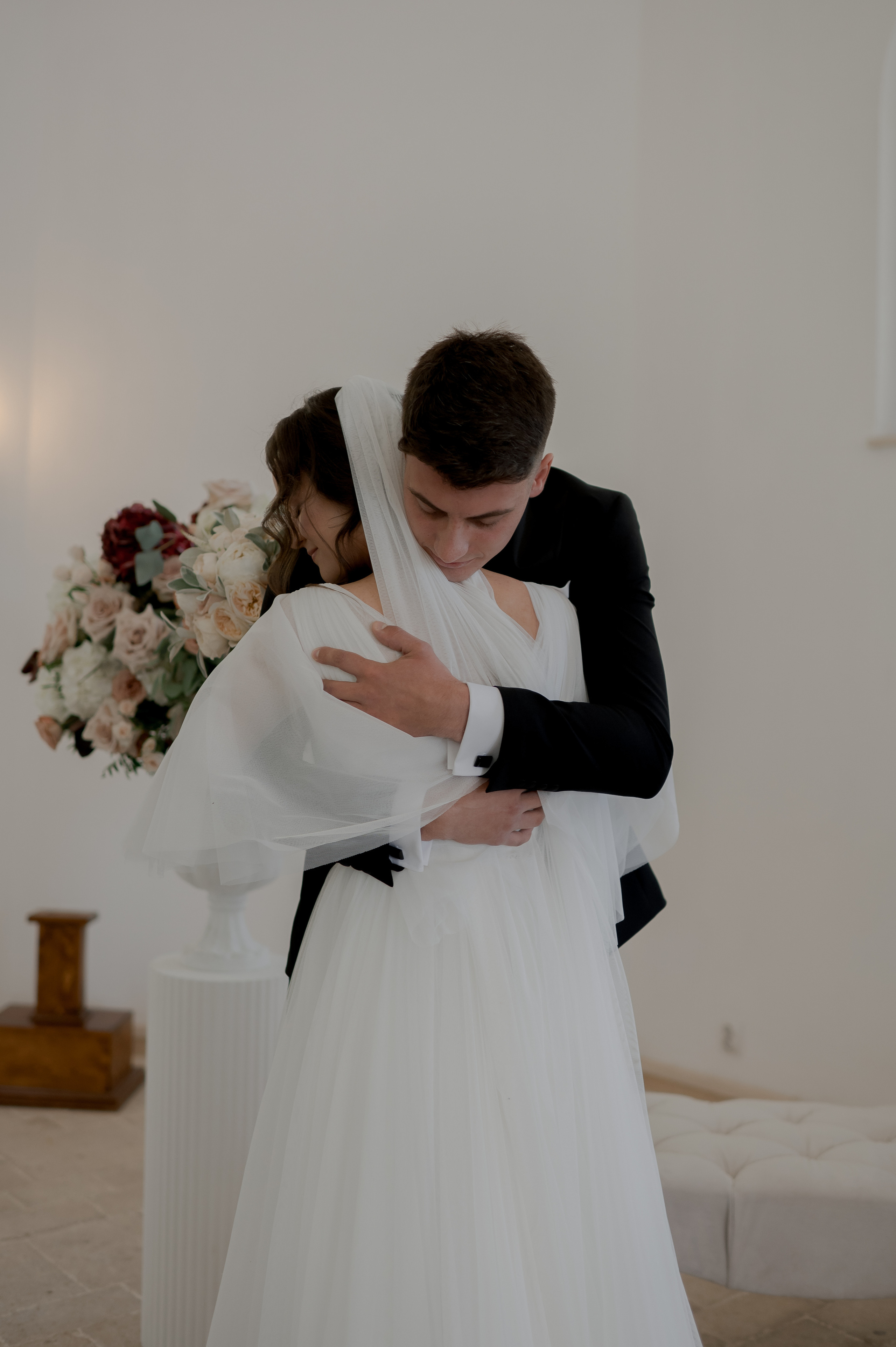 Cluj Wedding at Sungarden Resort. Fairytale wedding in Romania. Wedding photographer and videographer based in Timisoara, Romania