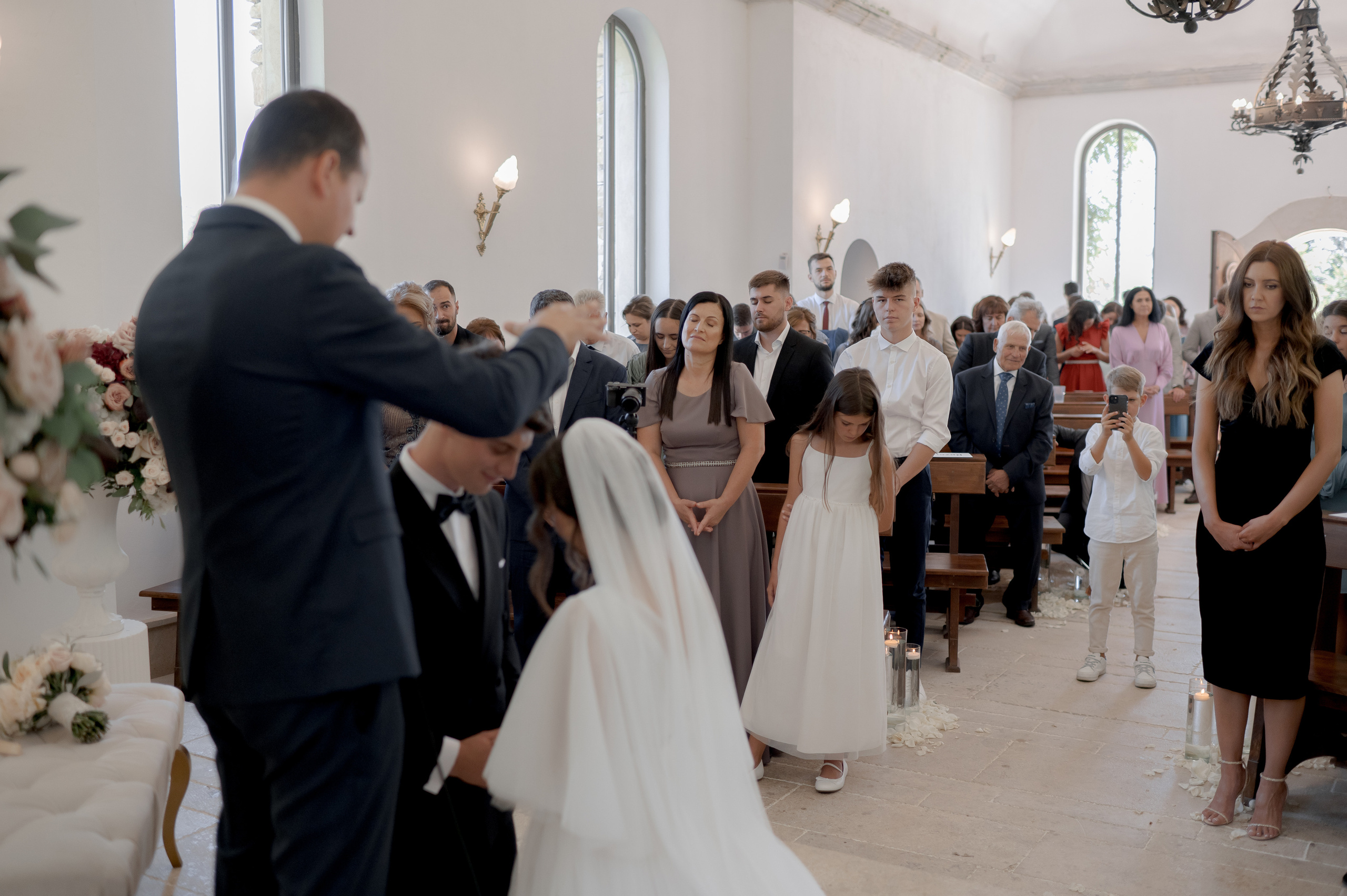 Cluj Wedding at Sungarden Resort. Fairytale wedding in Romania. Wedding photographer and videographer based in Timisoara, Romania