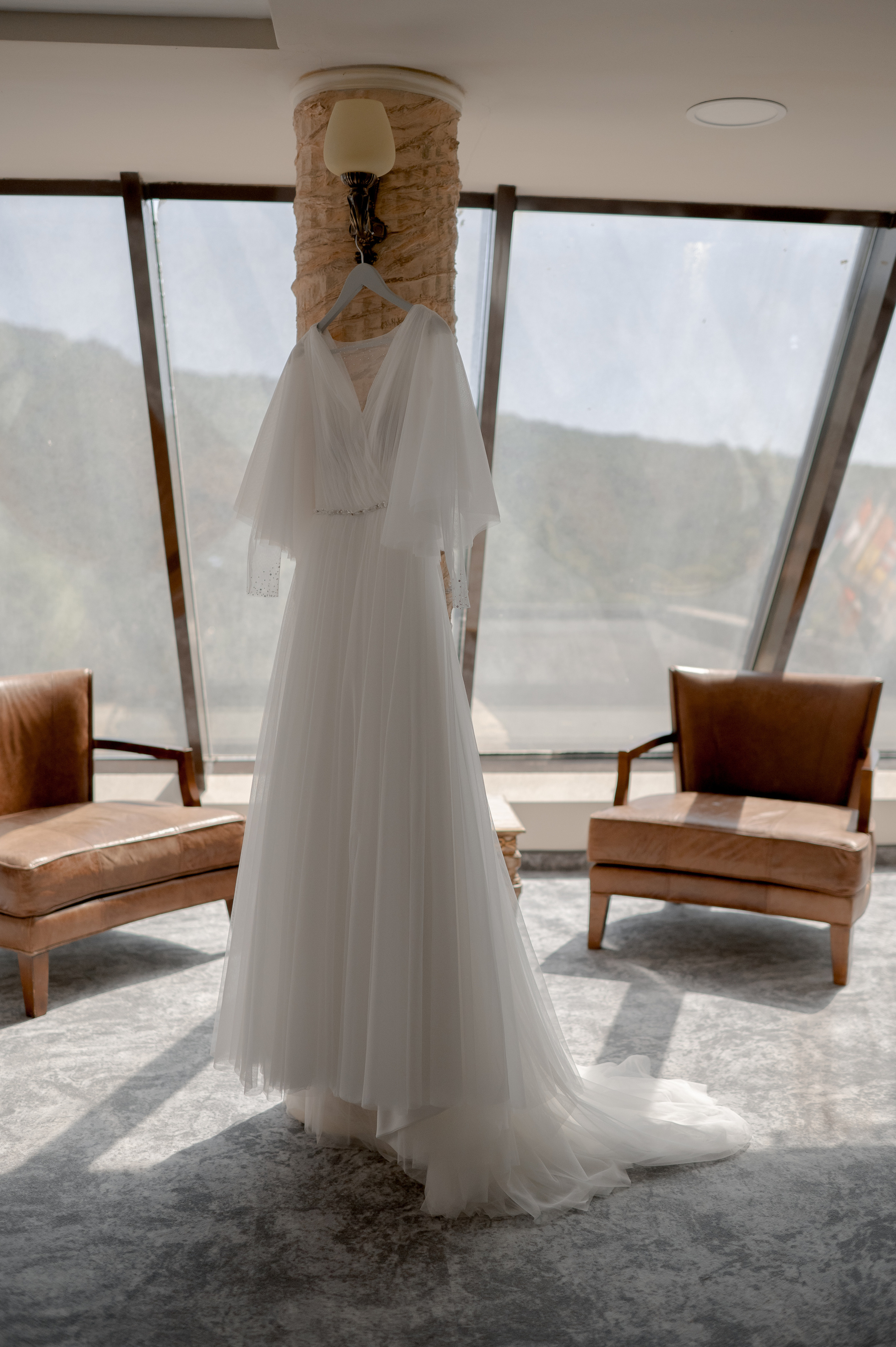 Cluj Wedding at Sungarden Resort. Fairytale wedding in Romania. Wedding photographer and videographer based in Timisoara, Romania