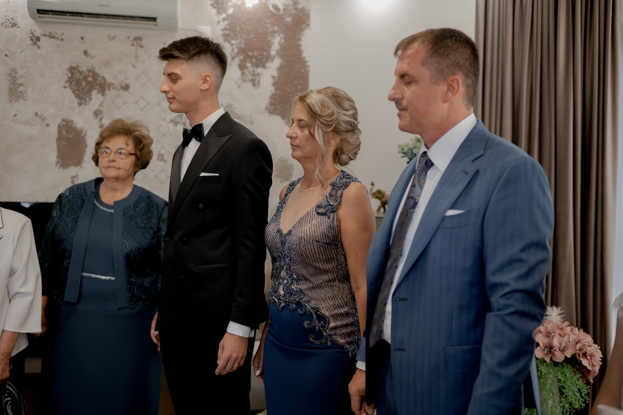 Cluj Wedding at Sungarden Resort. Fairytale wedding in Romania. Wedding photographer and videographer based in Timisoara, Romania