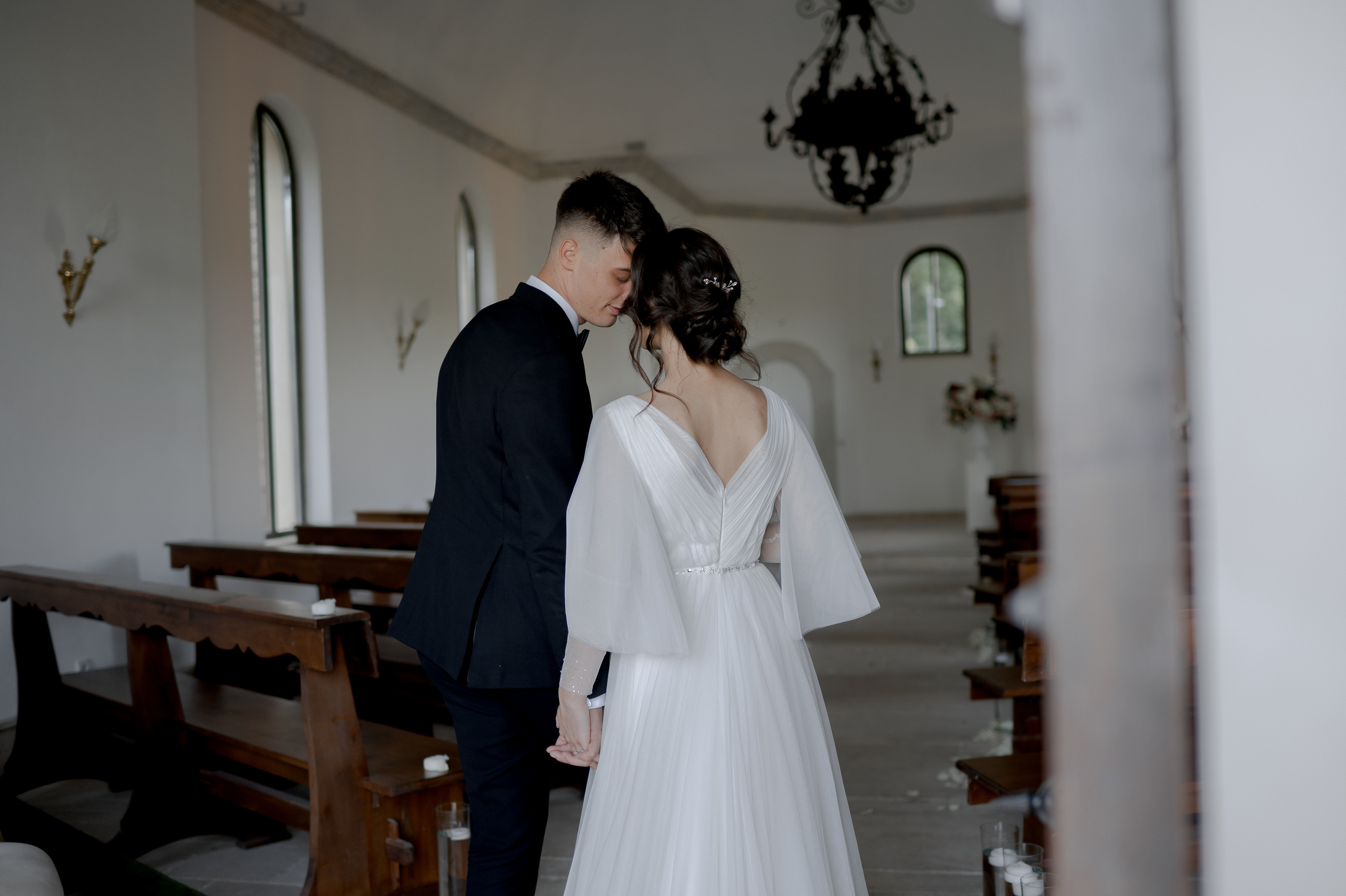 Cluj Wedding at Sungarden Resort. Fairytale wedding in Romania. Wedding photographer and videographer based in Timisoara, Romania
