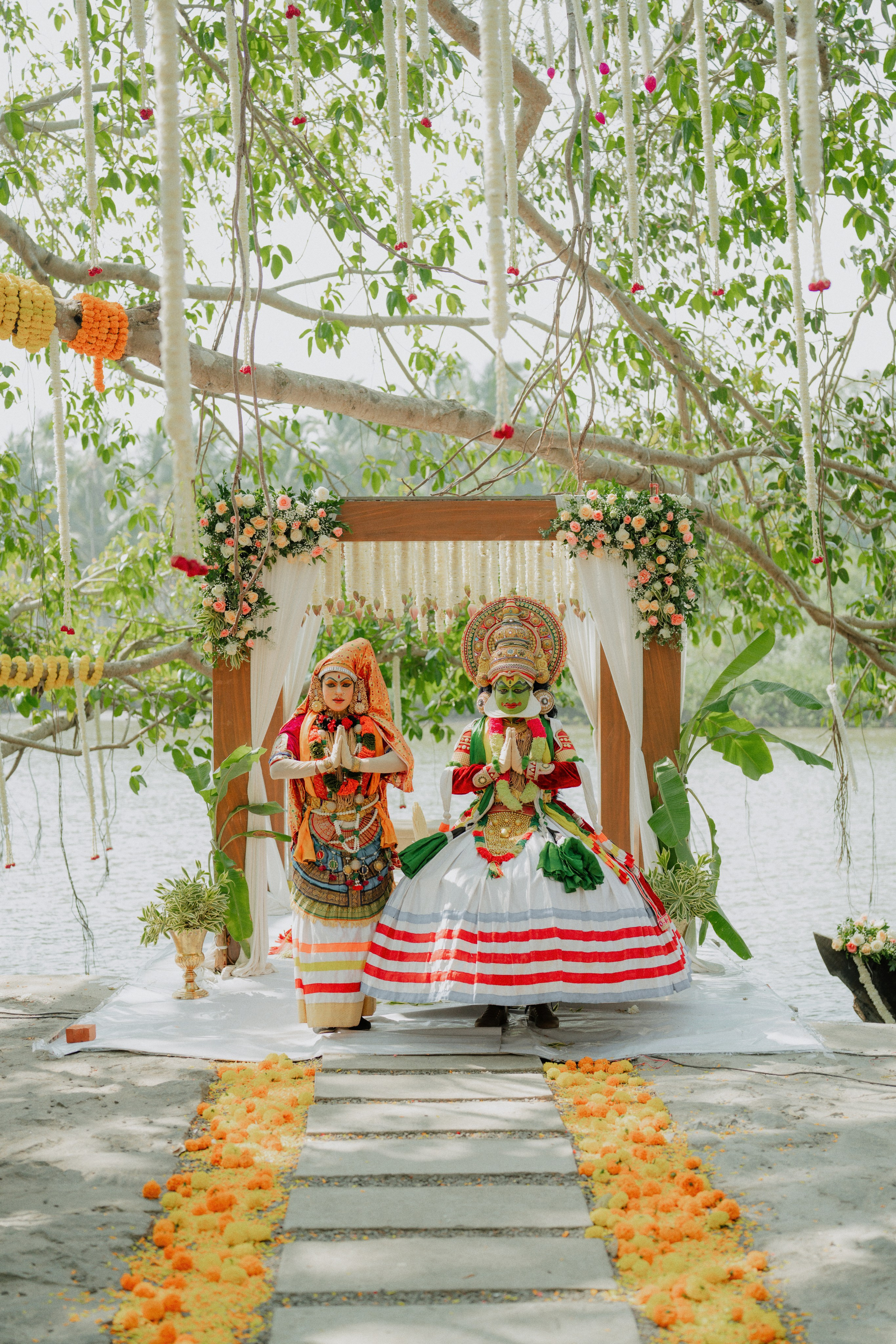 INTIMATE WEDDING. SPOTLIGHTWEDDINGS.IN