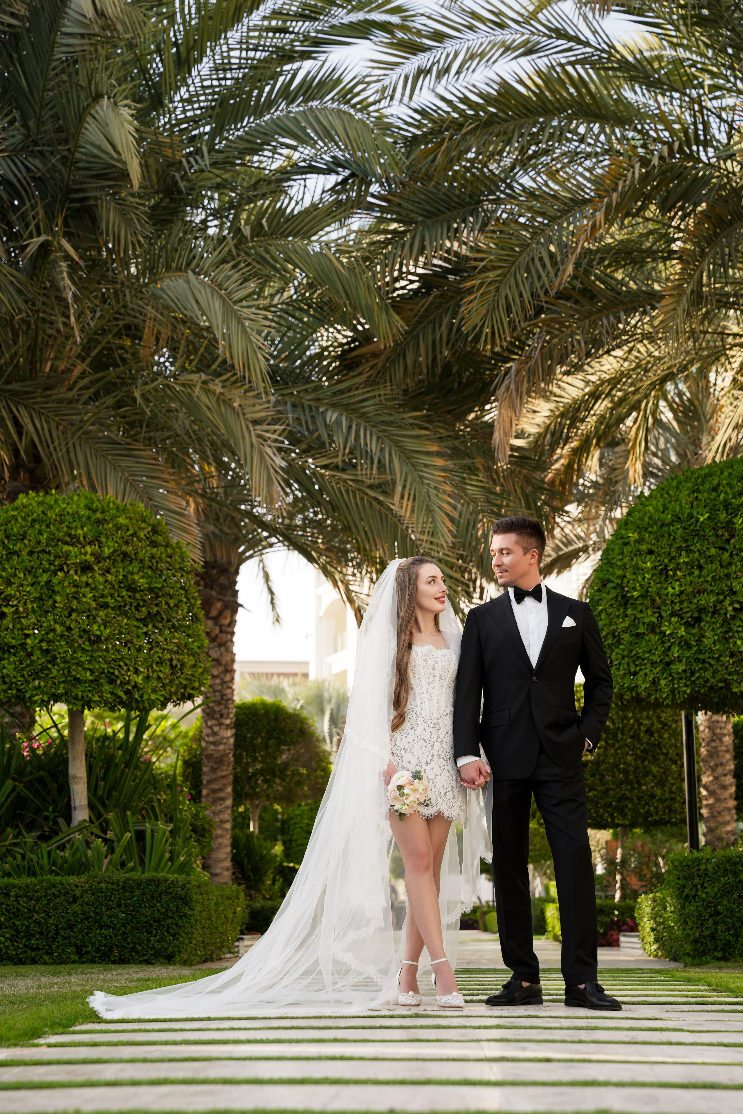 WEDDING. Photo and video production. Editing & retouching services. Training