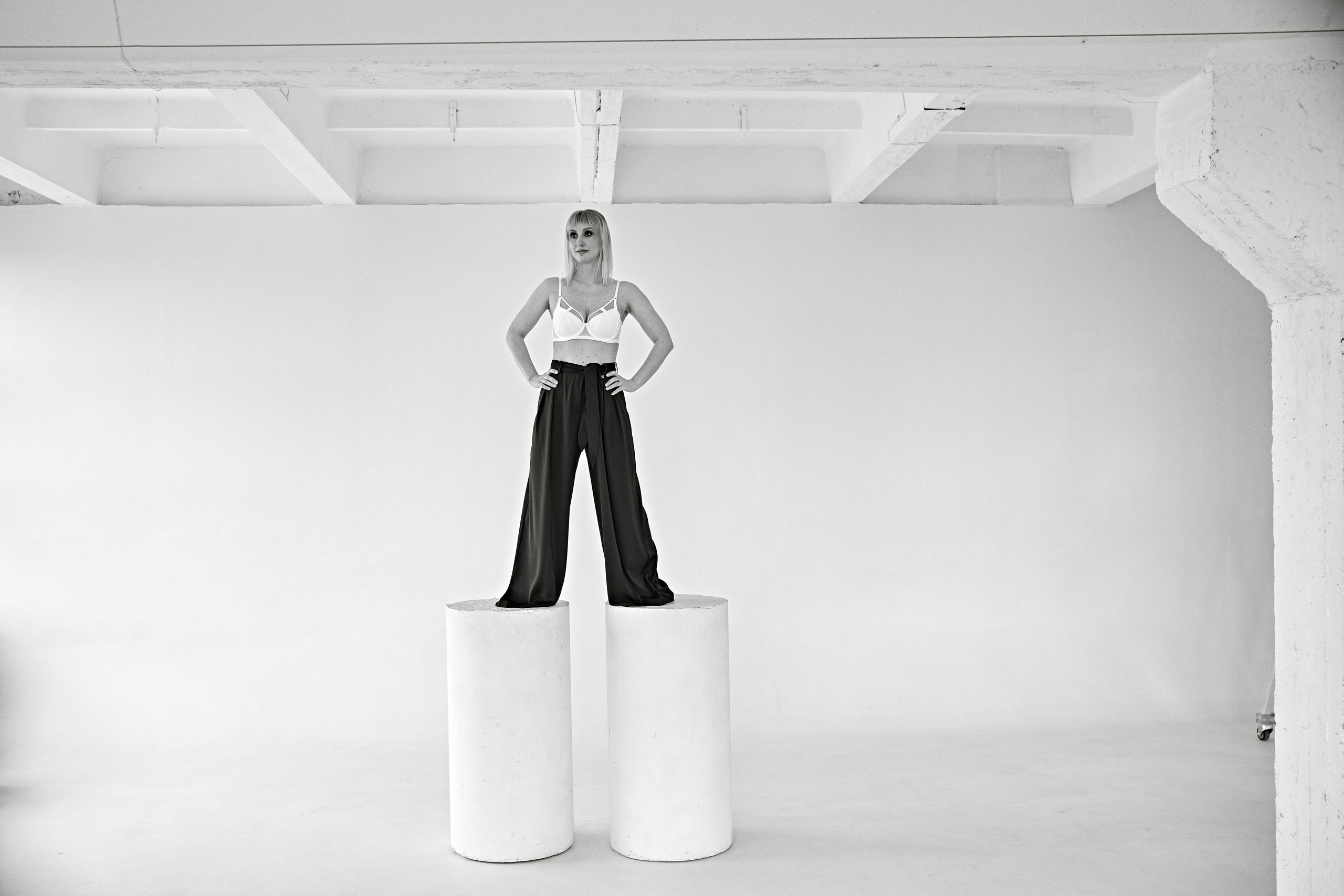 Julia. Style. Photographer in Barcelona Spain Zhanna Zakharchenko