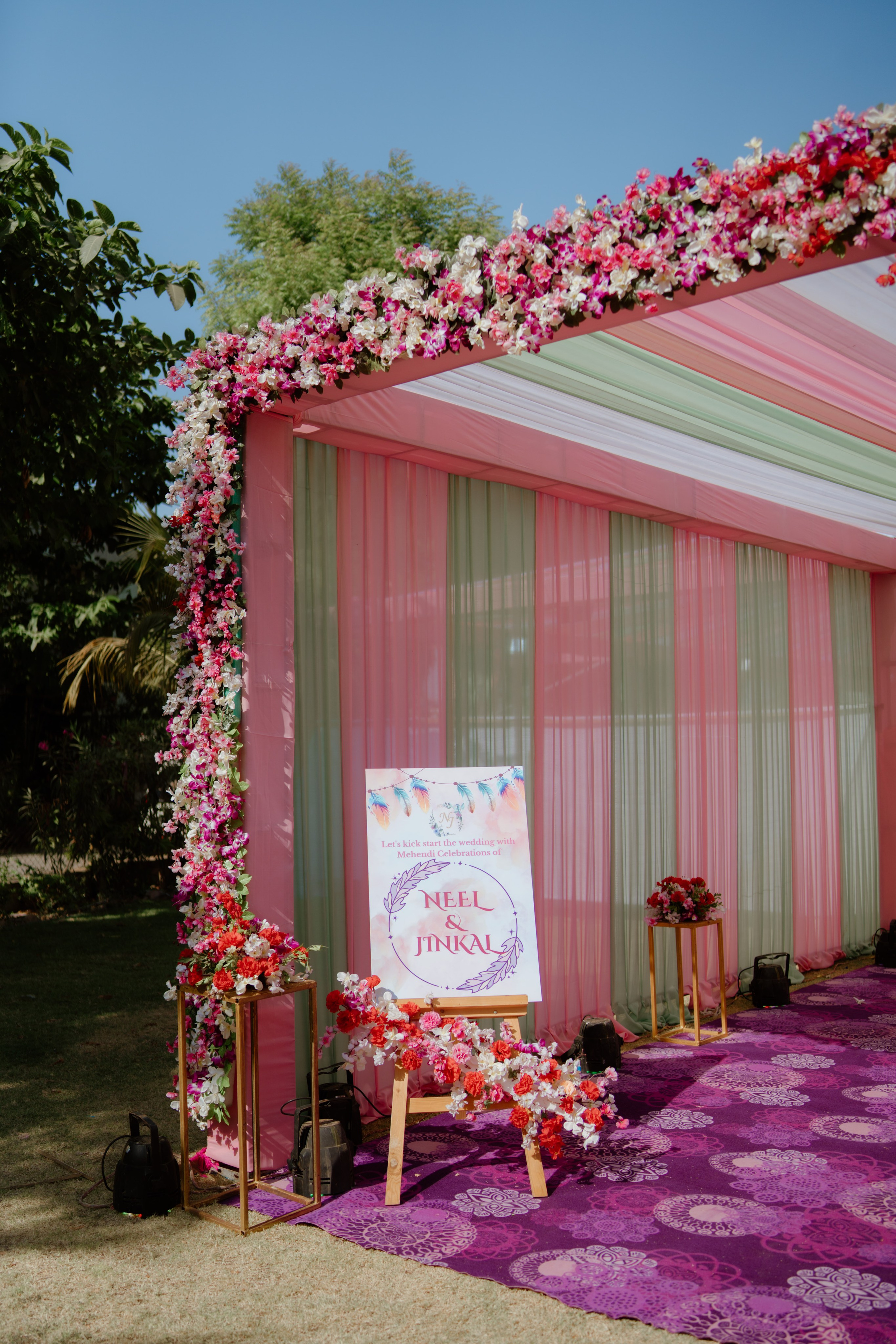 WEDDINGS. Love Emotions Weddings
