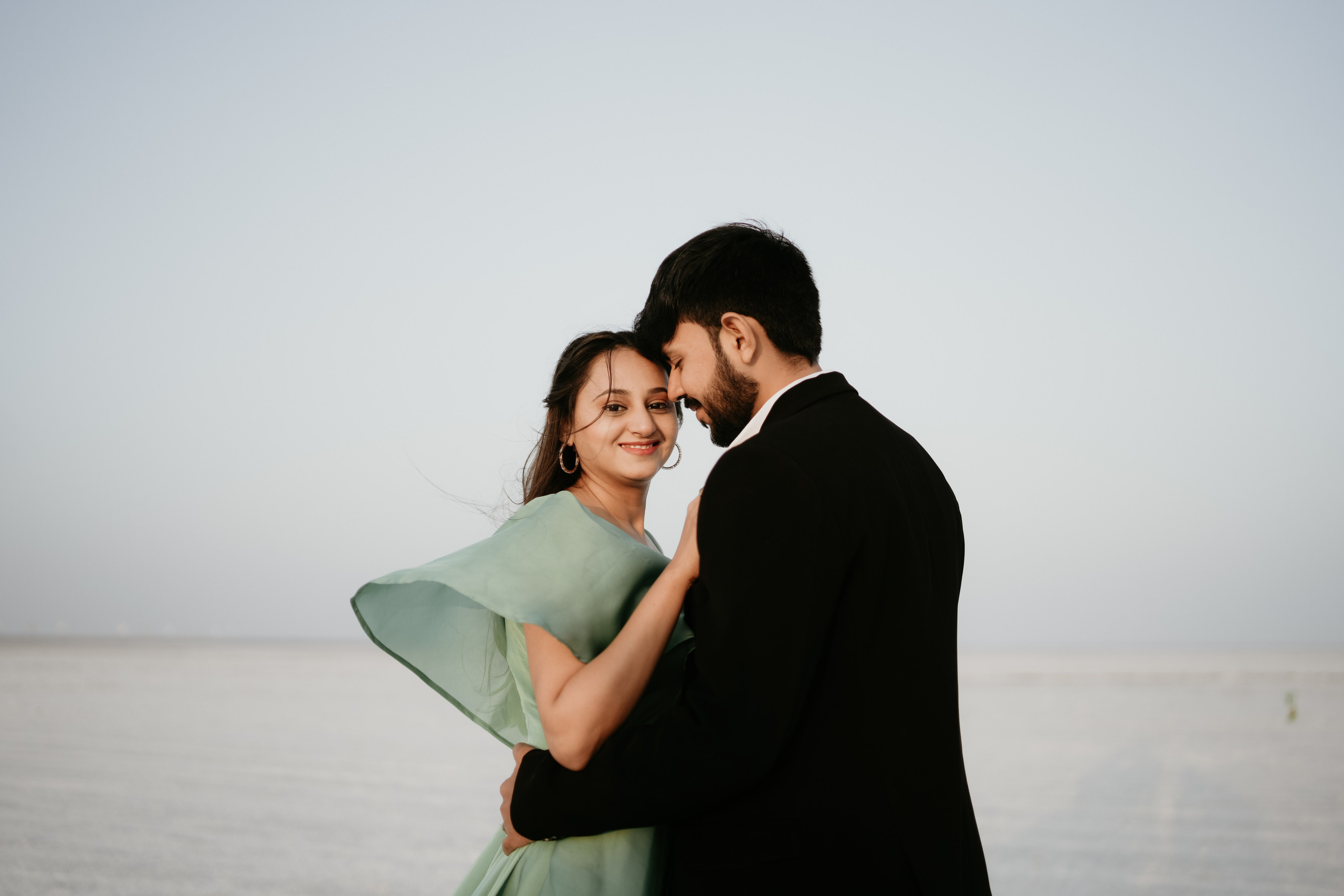 COUPLE SESSIONS. Love Emotions Weddings