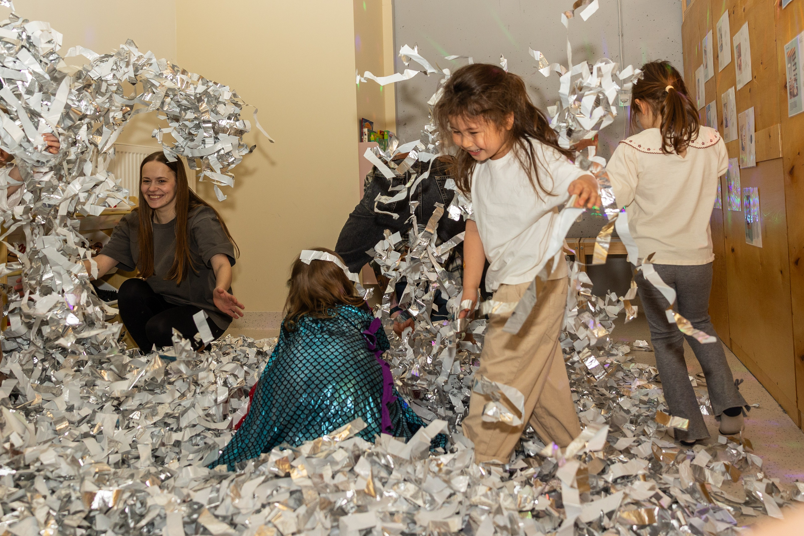 День рождения Артёма 24 января 2026 года. Семейный и детский фотограф в Варшаве Мила Бобровская