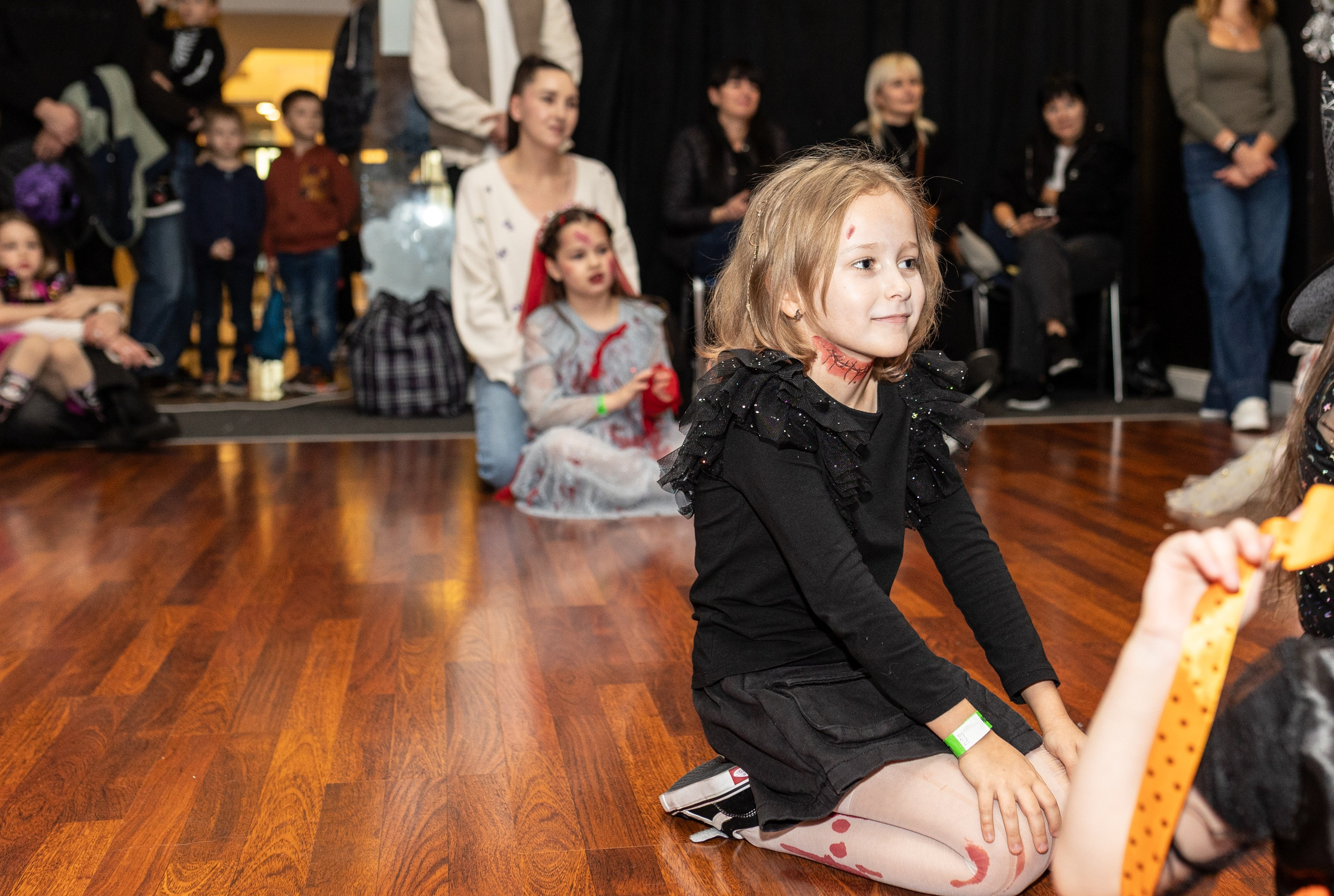 Leo dance studio Helloween 2025. Семейный и детский фотограф в Варшаве Мила Бобровская