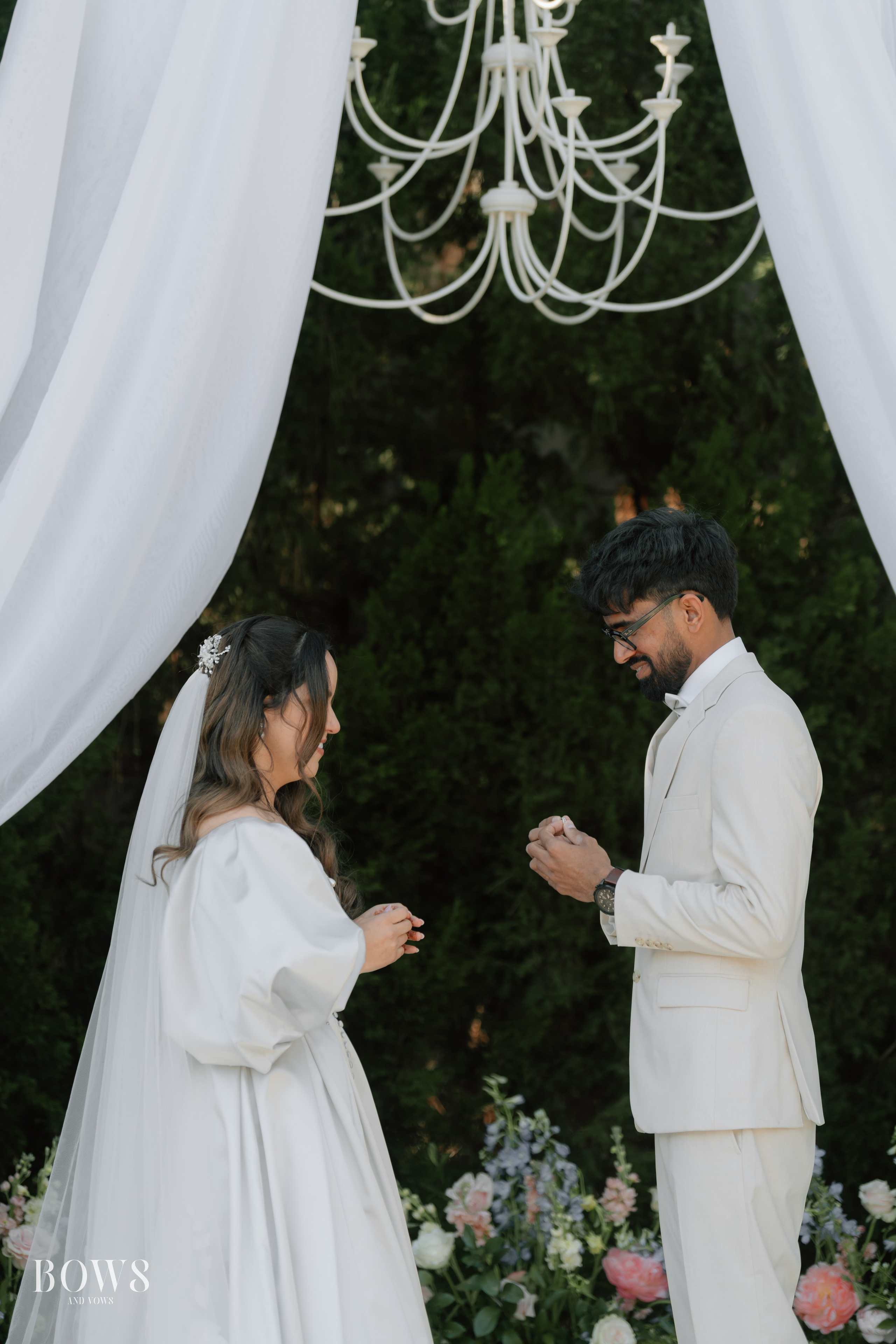 ARAVIND & MARISSA. WEDDING PHOTO COLOR GRADING