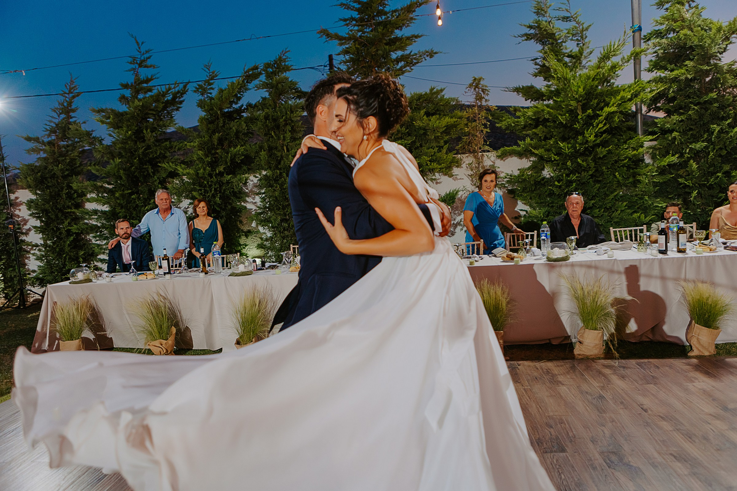 Valeria & Nikos. Φωτογράφος και βιντεογράφος γάμου