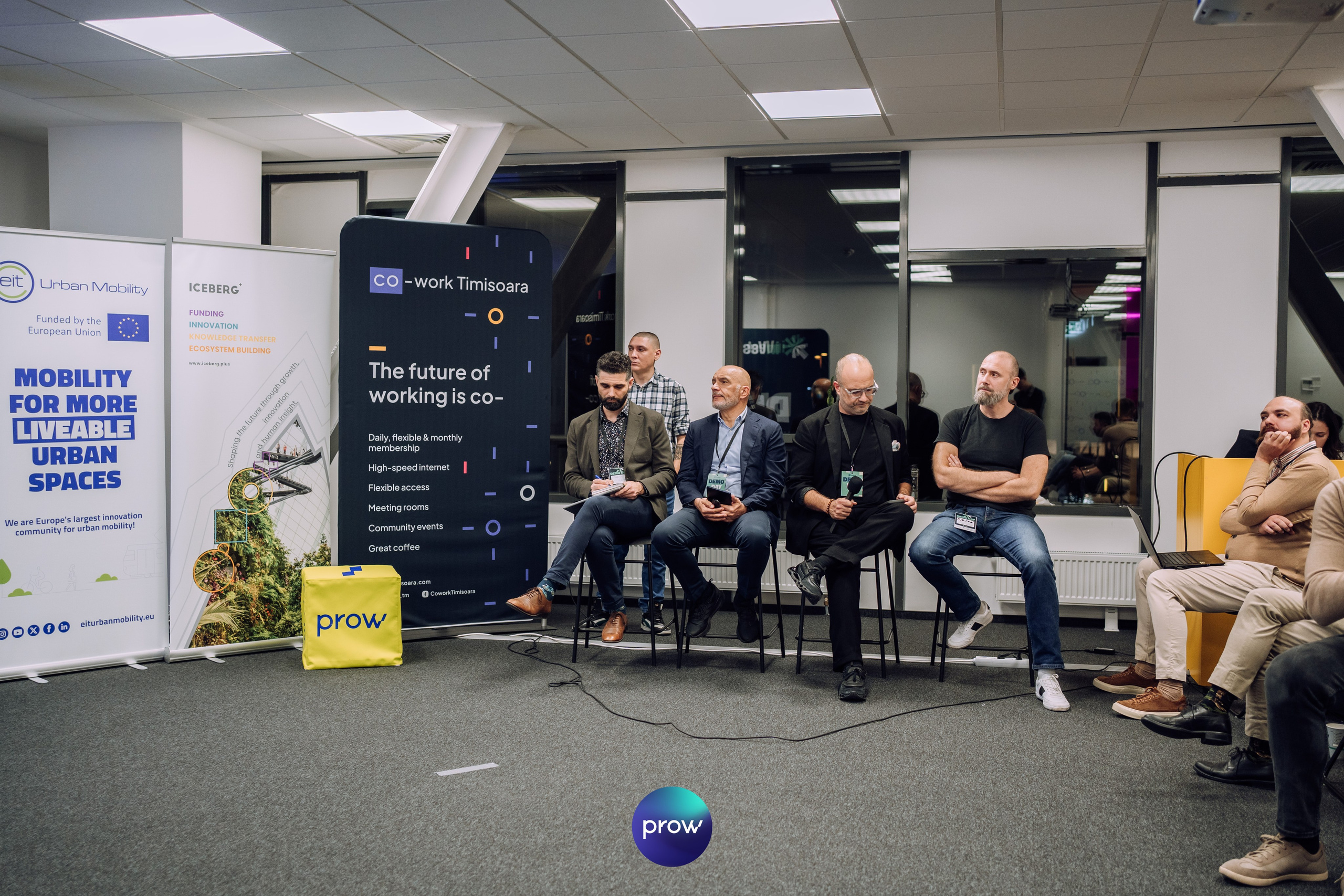 InVest DemoDay @ Cowork. Cozac Cristian Photographer