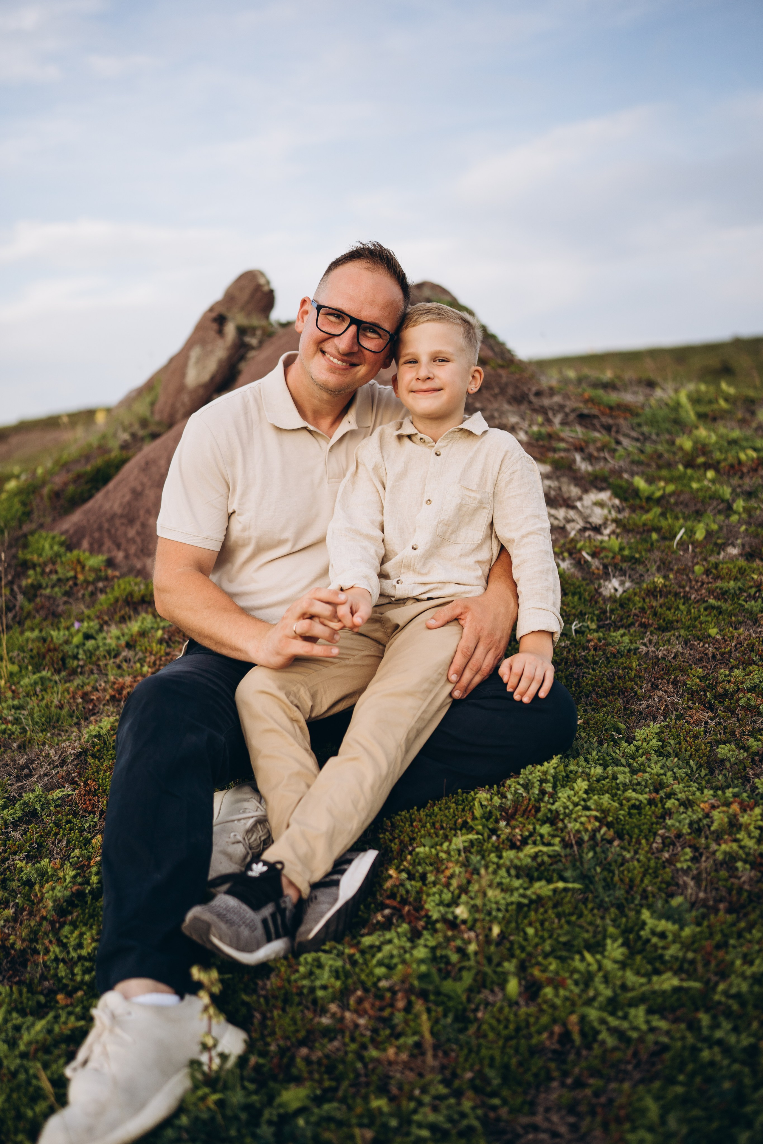 Anna & fam. Calgary Wedding & Lifestyle Photographer — Yevhen Polishchuk