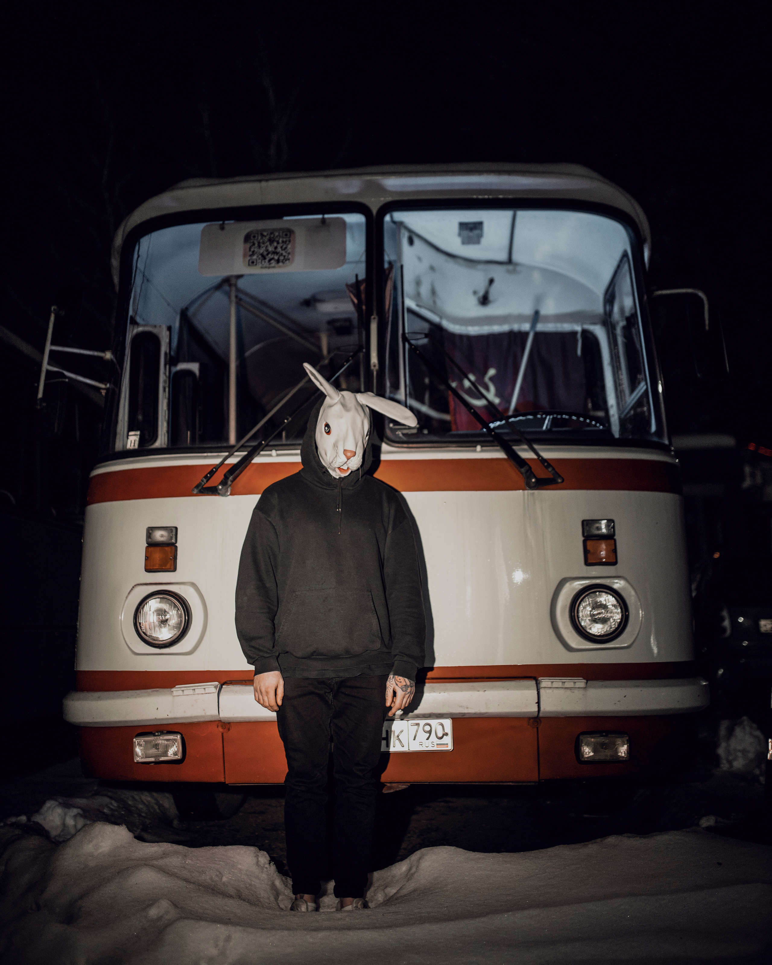 ЗАЯЦ | ЛИАЗ. Портретный и спортивный фотограф в Алматы Алексей Овечкин