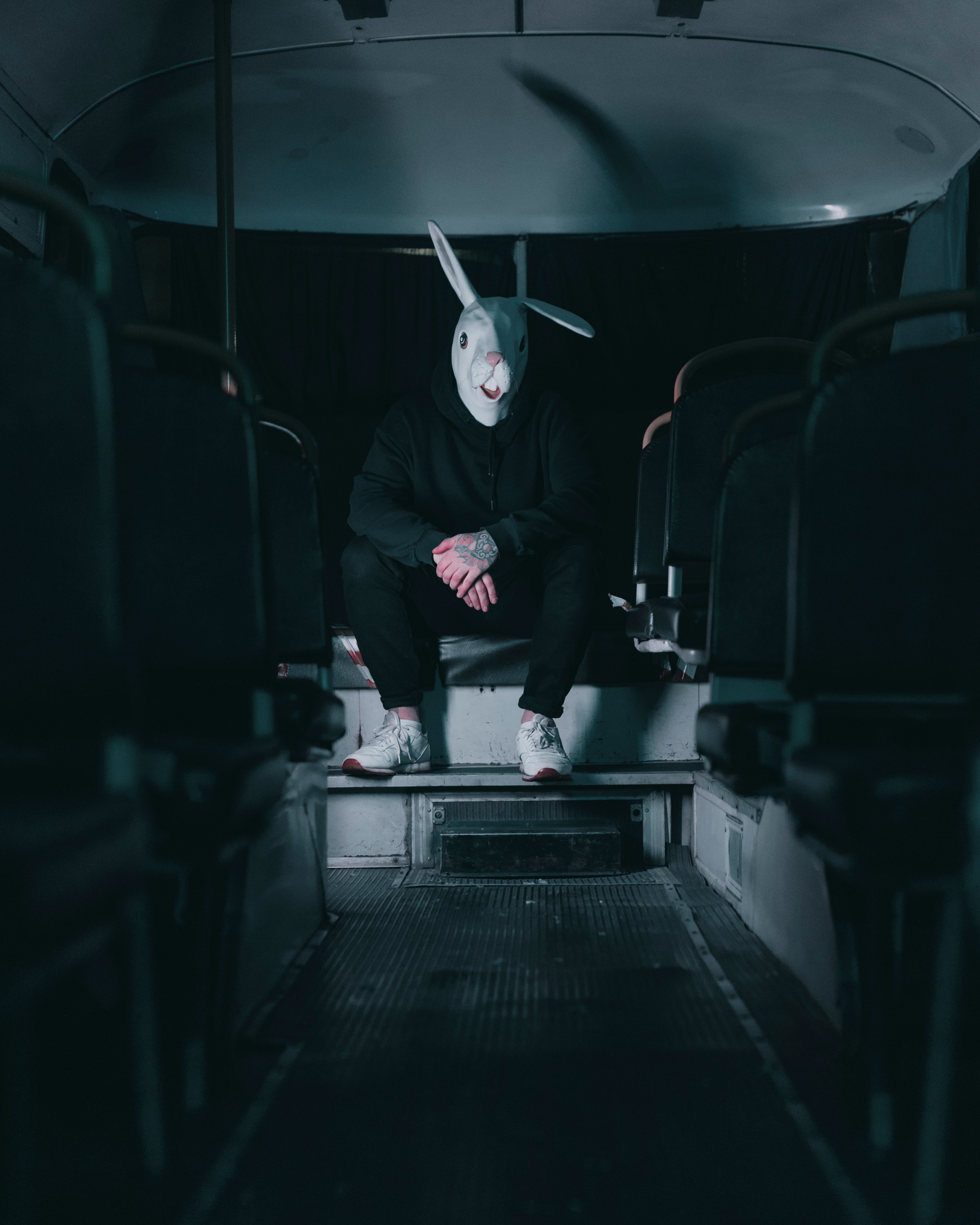 ЗАЯЦ | ЛИАЗ. Портретный и спортивный фотограф в Алматы Алексей Овечкин