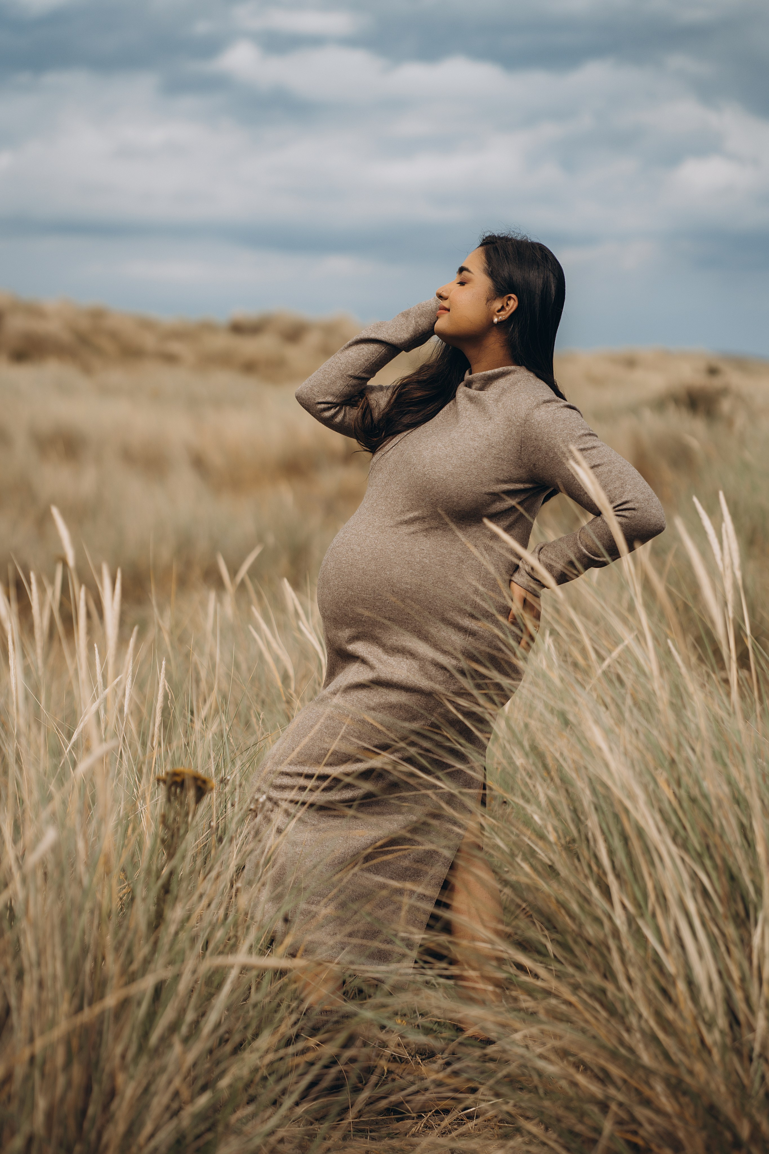 Meera: Bull island. Maternity/Love story/Wedding photographer