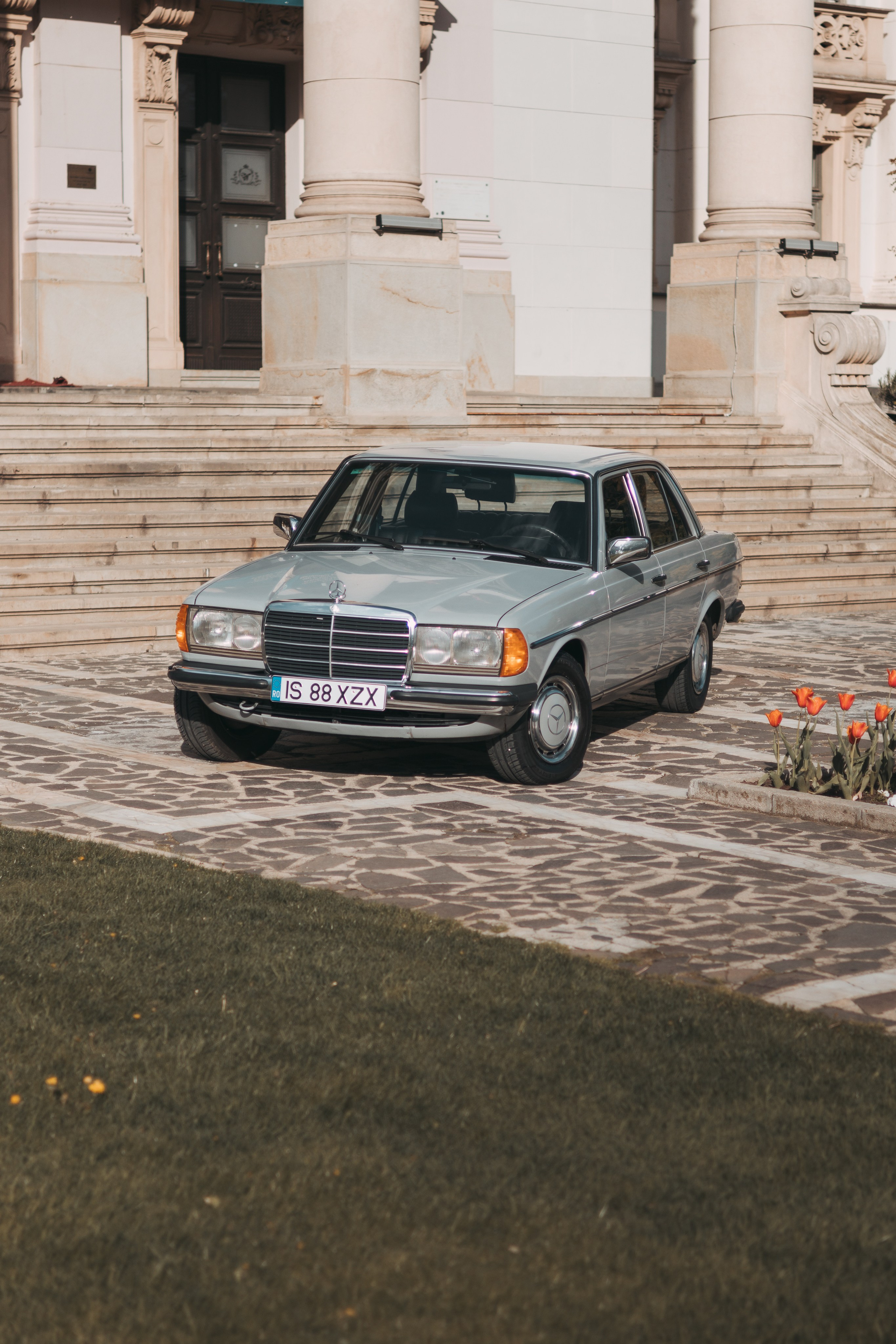 Cars and roads. Fotograf Videograf Evenimente Iași - Storytelling, Business, Albume Absolvire