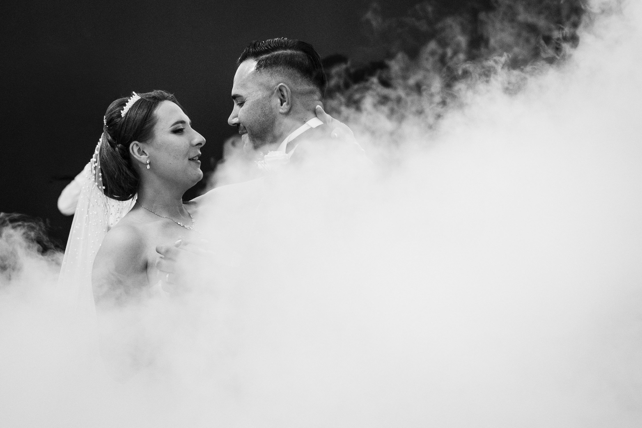 Oana & Aurel. Fotograf de nunta — Ionut Belea din Calarasi, dar si evenimente corporate din Romania
