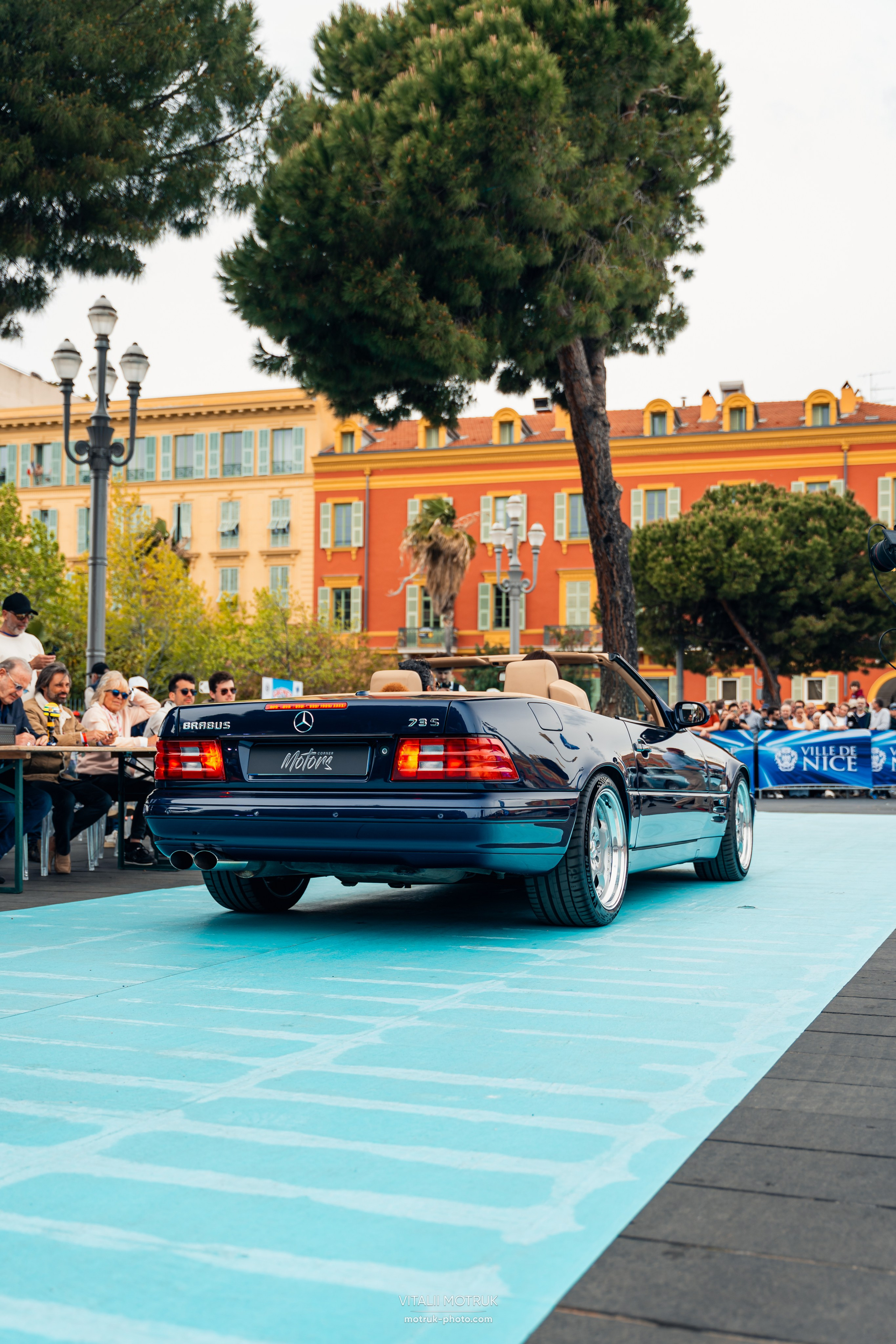 Legends de Nice. Photographe de voitures à Paris — Vitalii Motruk