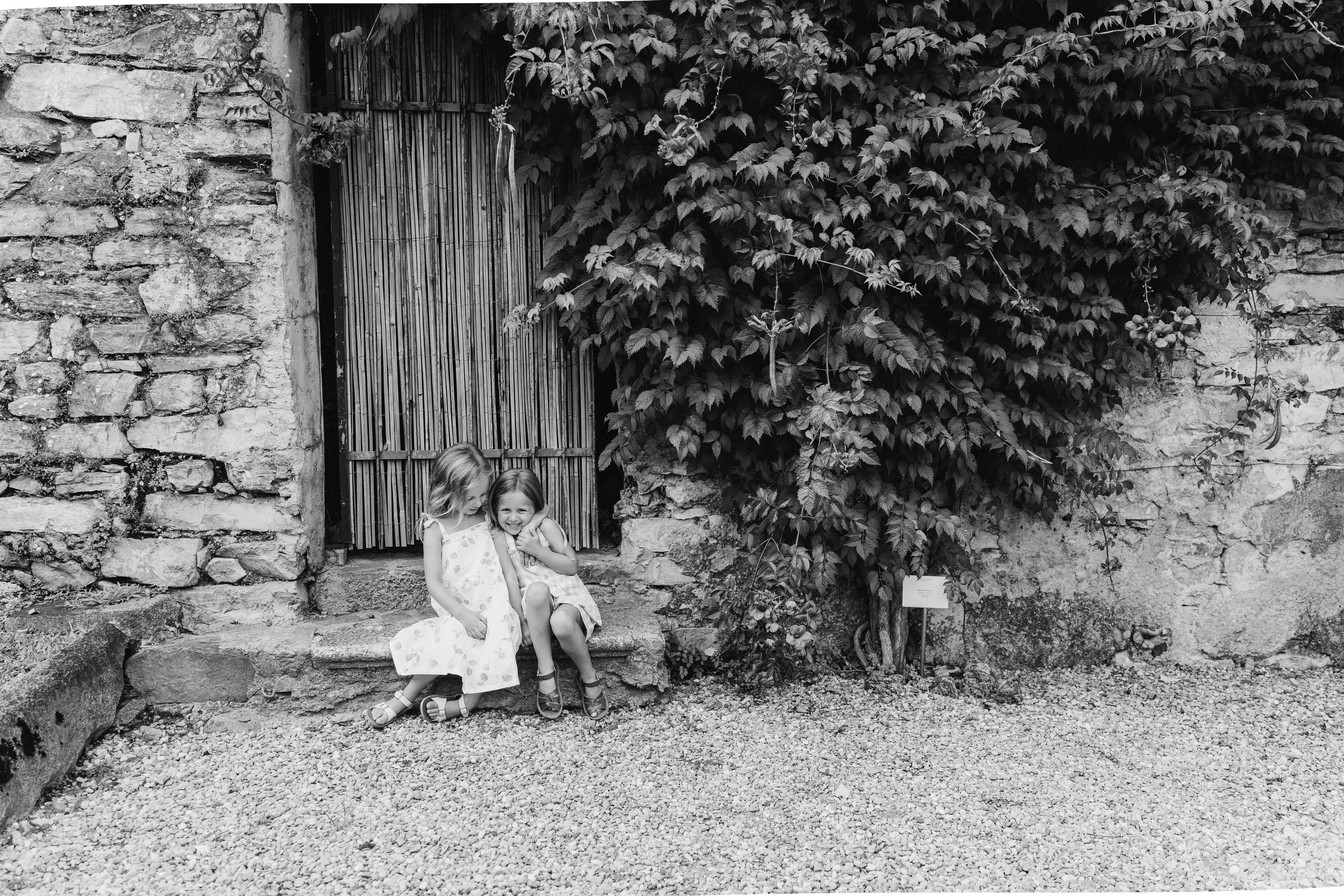 Family moments in Como Lake. PHOTOGRAPHER IN ITALY