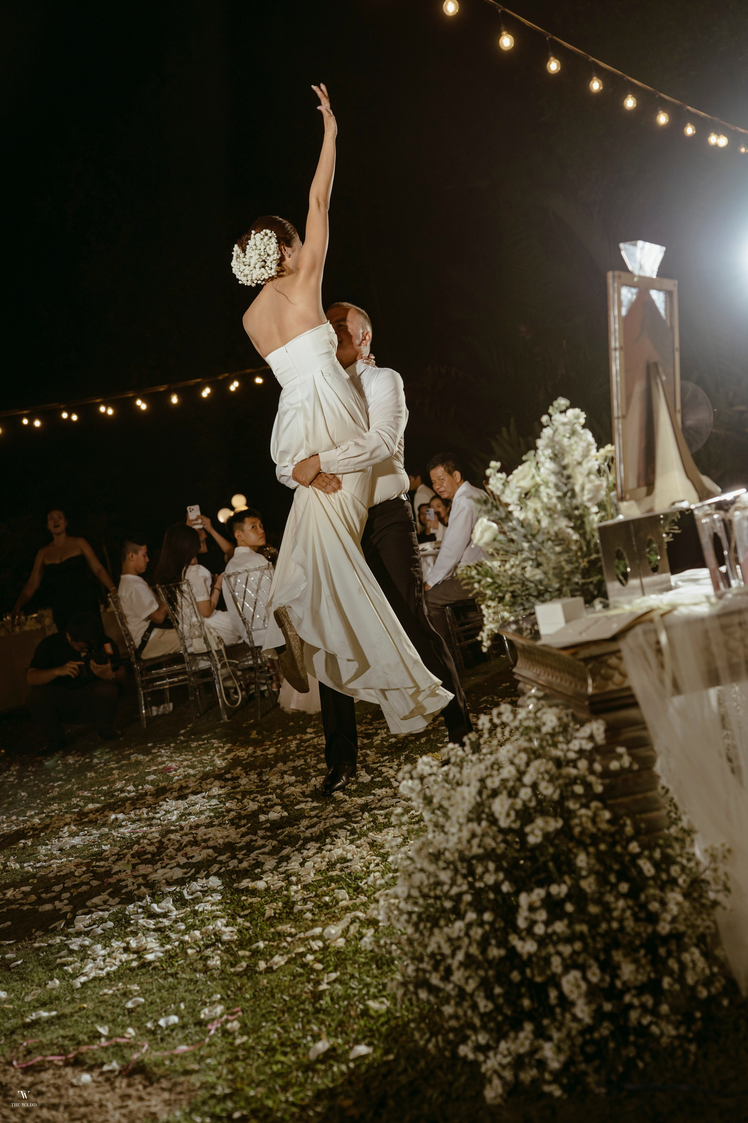 ALEX & NICOLE. WEDDING PHOTOGRAPHER IN VIETNAM