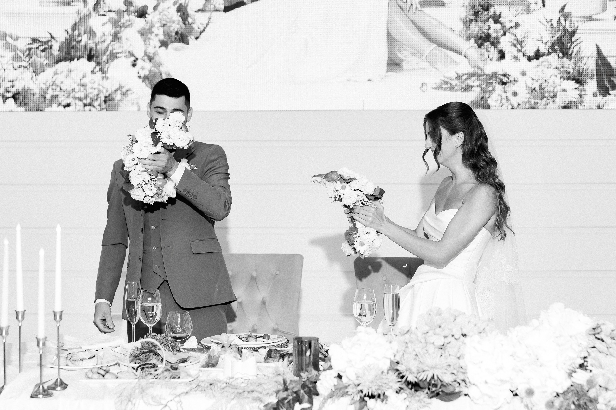 Eugen & Livia — Grand Elysee — Wedding Day. Servicii Foto și Video 067188353