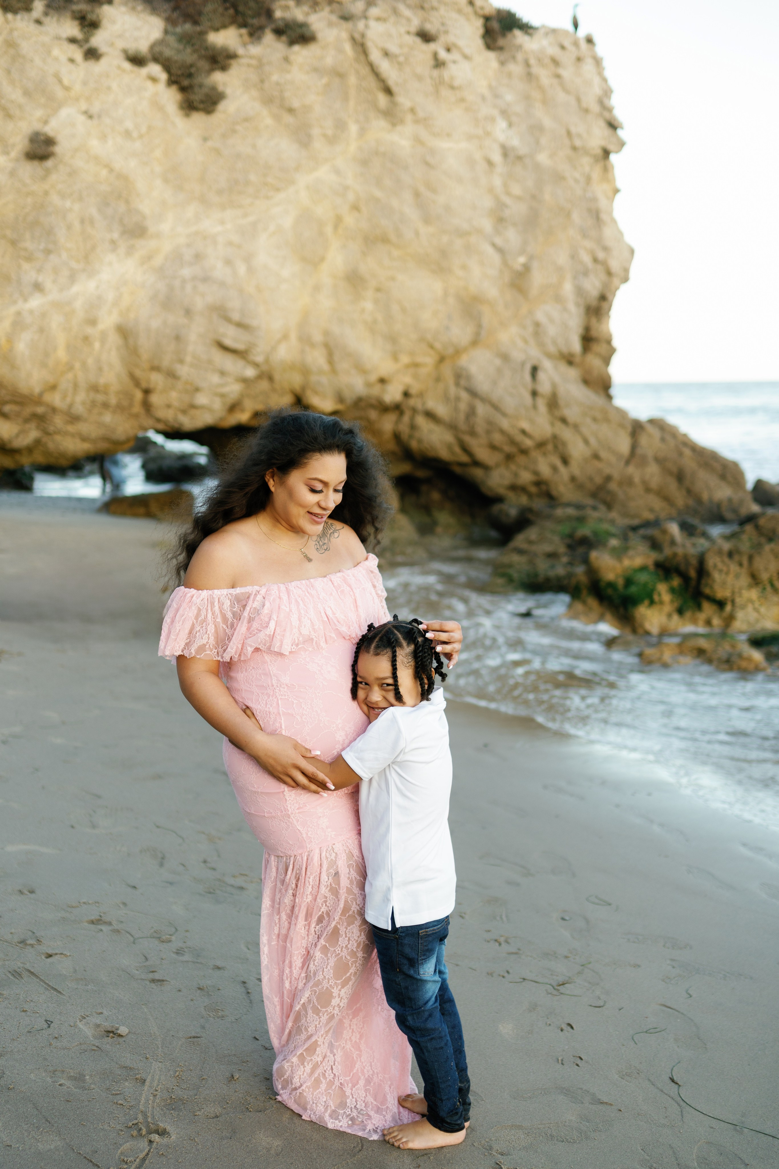 El Matador Beach Maternity Session. Wedding Photography & Videography Team in California, Los Angeles, San Francisco, San Diego and Travel