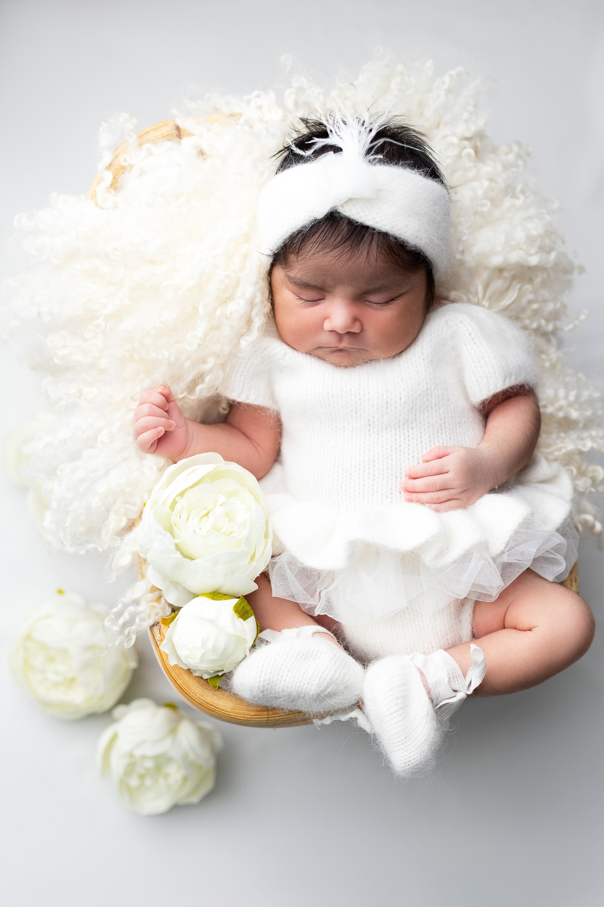 Newborn Classic. Mary Newborn Photo