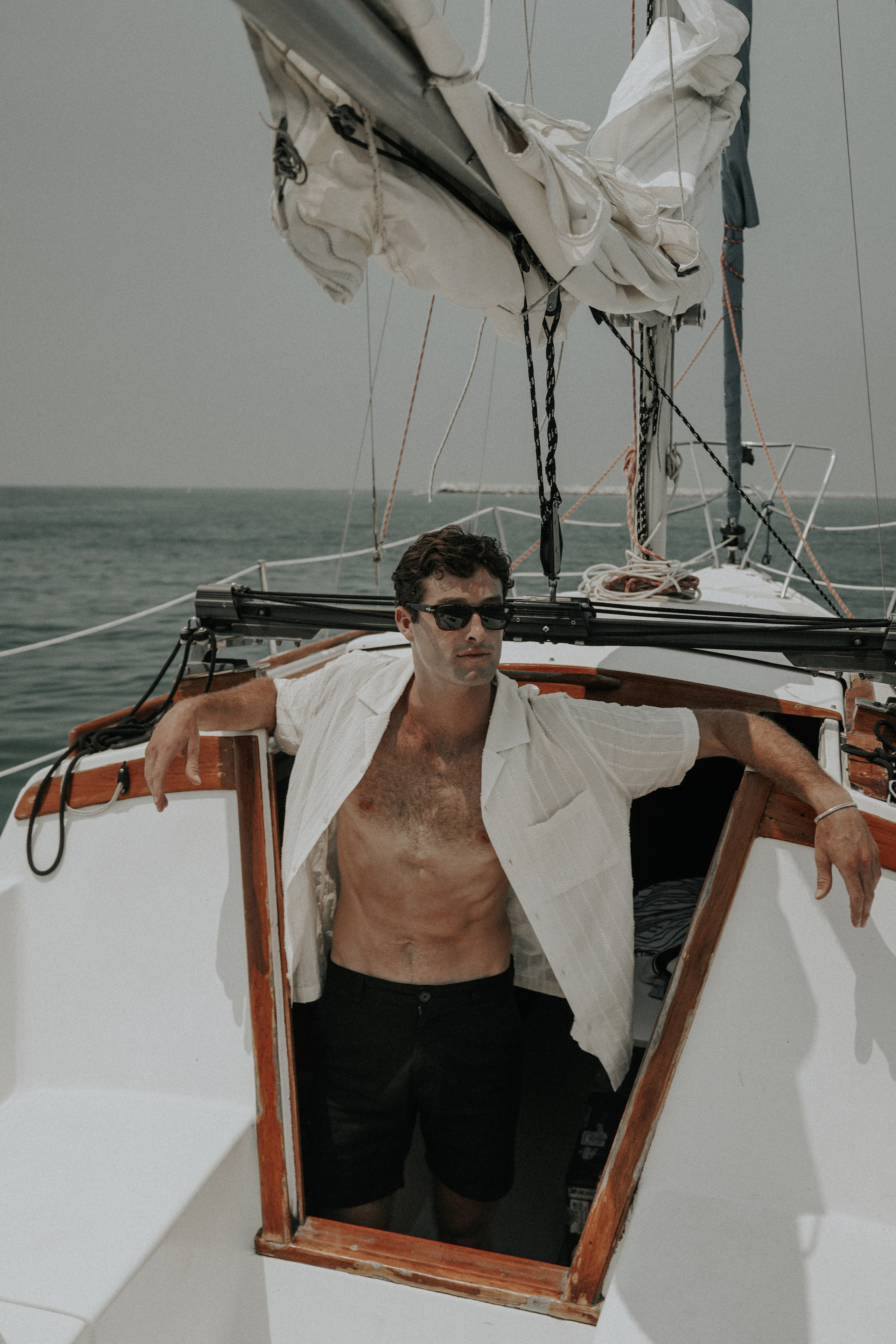 Love on the boat. Main