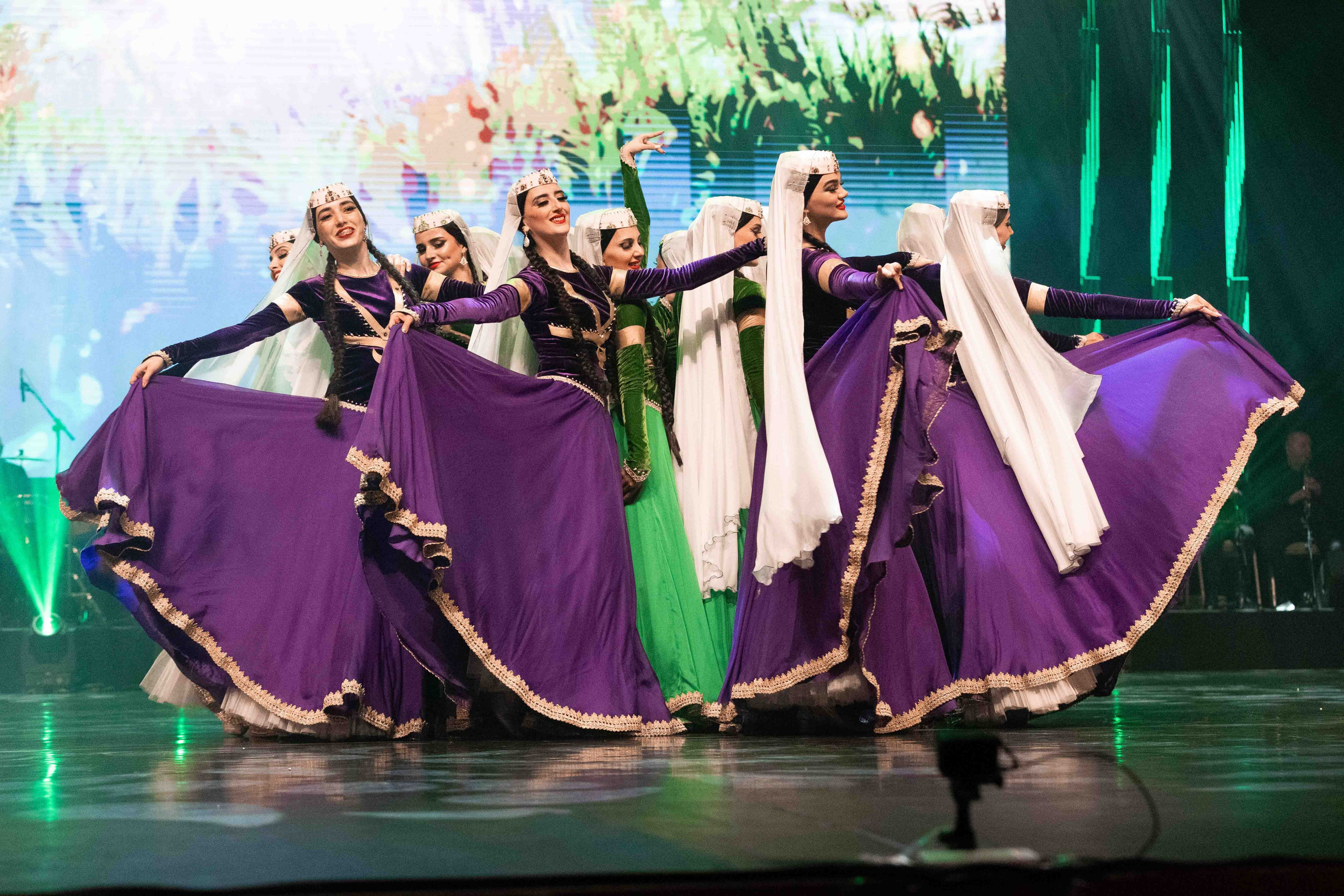 STATE DANCE ENSEMBLE. Wedding&Event photographer Ismail Rzayev in Baku