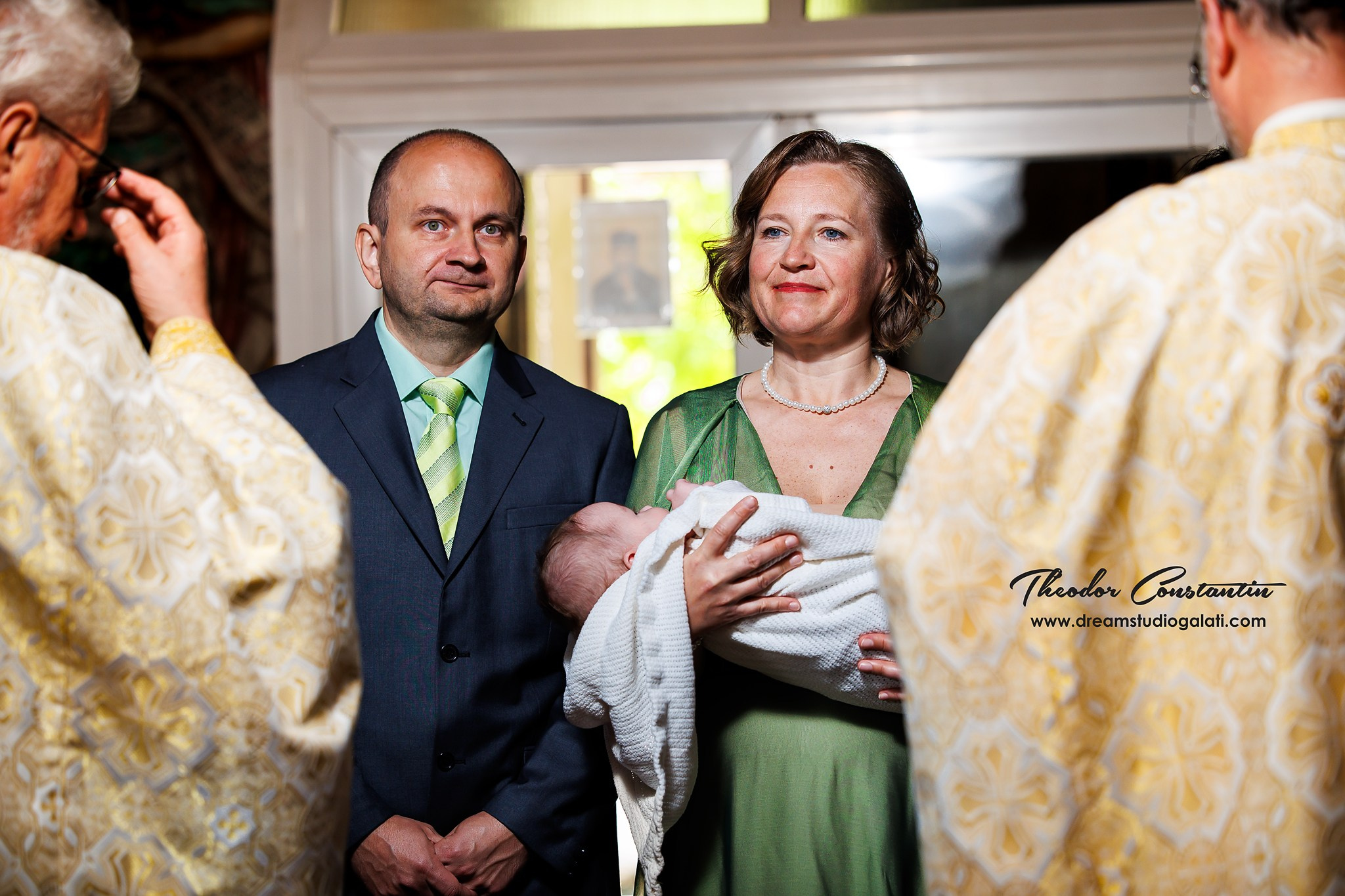Botez. Dream Studio Galați – ședințe foto profesionale pentru familie, portrete și evenimente