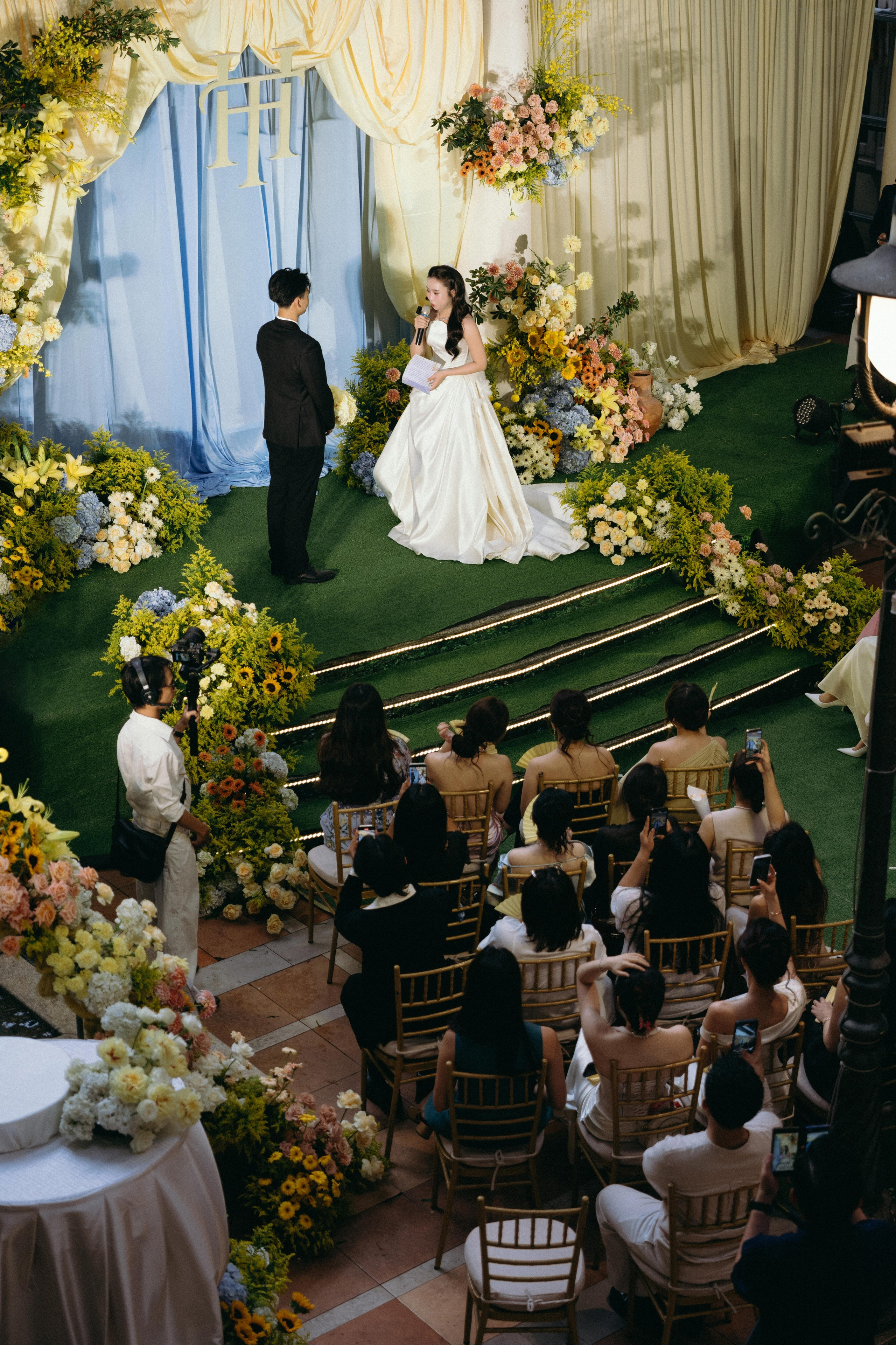 Hoang + Thuy | Photojournalism. BenColor Studio