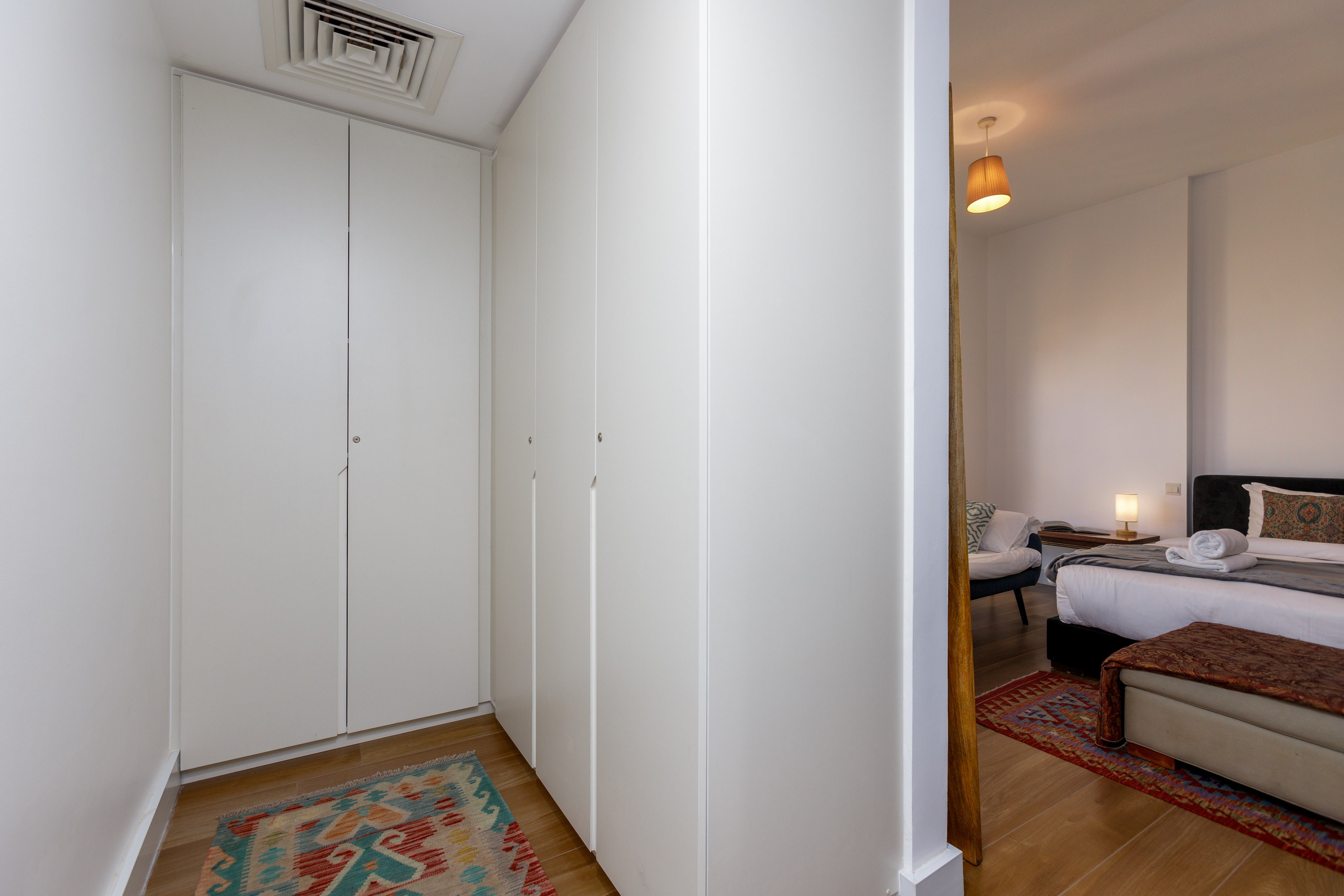 Shams, Jumeirah Beach Residence. Samy Mar Boy │Portrait, Automotive and Real Estate Photographer