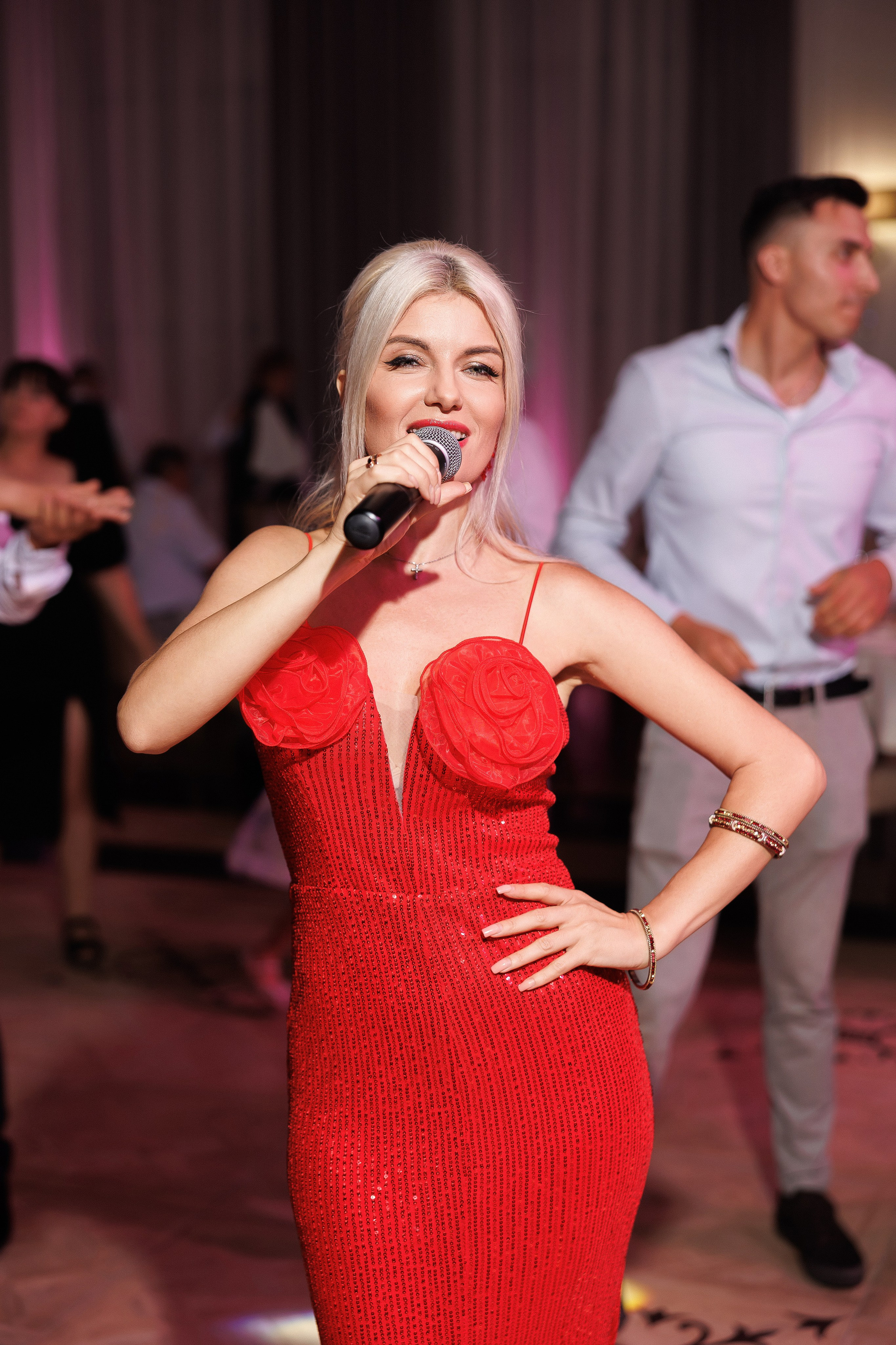 Eugen & Livia — Grand Elysee — Wedding Day. Servicii Foto și Video 067188353