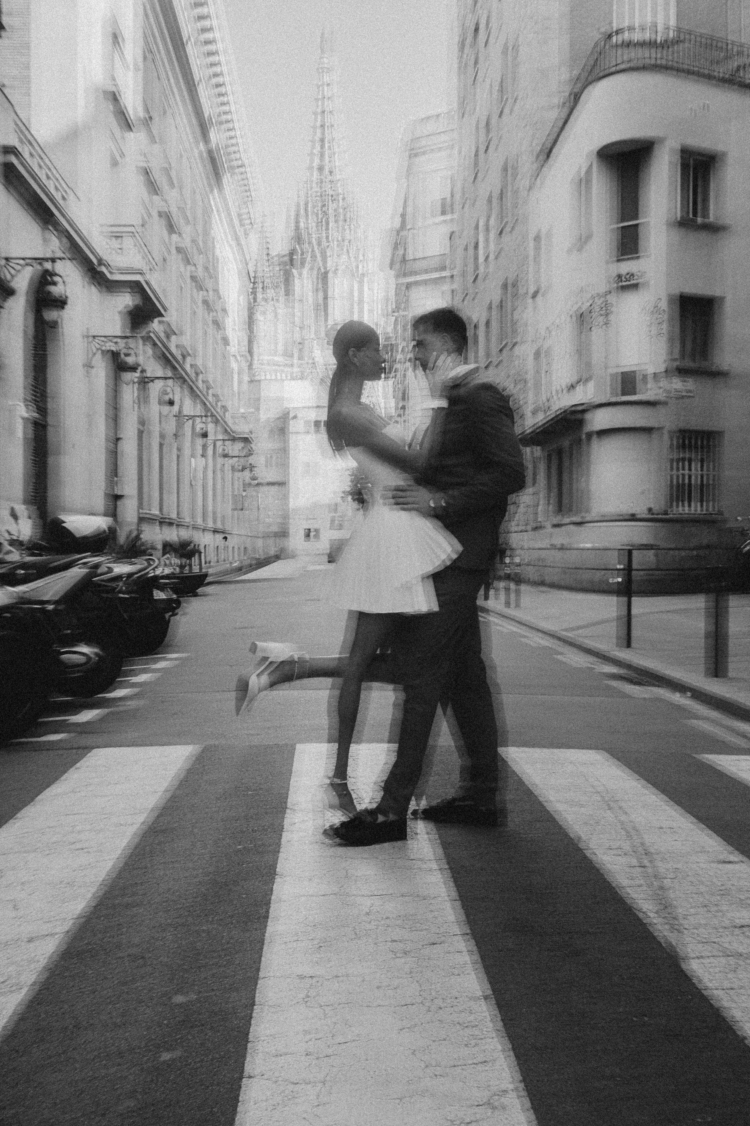 Carol & Ivan. Paola wedding photographer / videographer in Barcelona