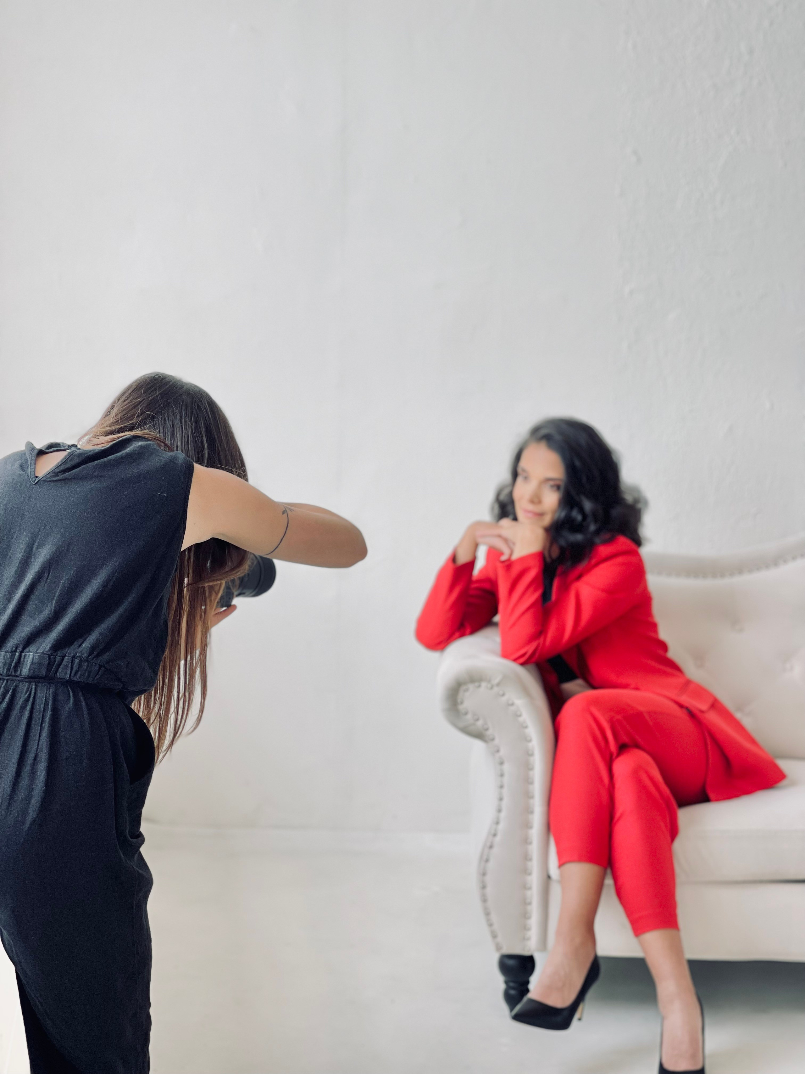 Price and booking. Dana Lišková — Empathetic Photographer | Introspective Artist |Neurodivergent Coach | Founder of Artepy.cz