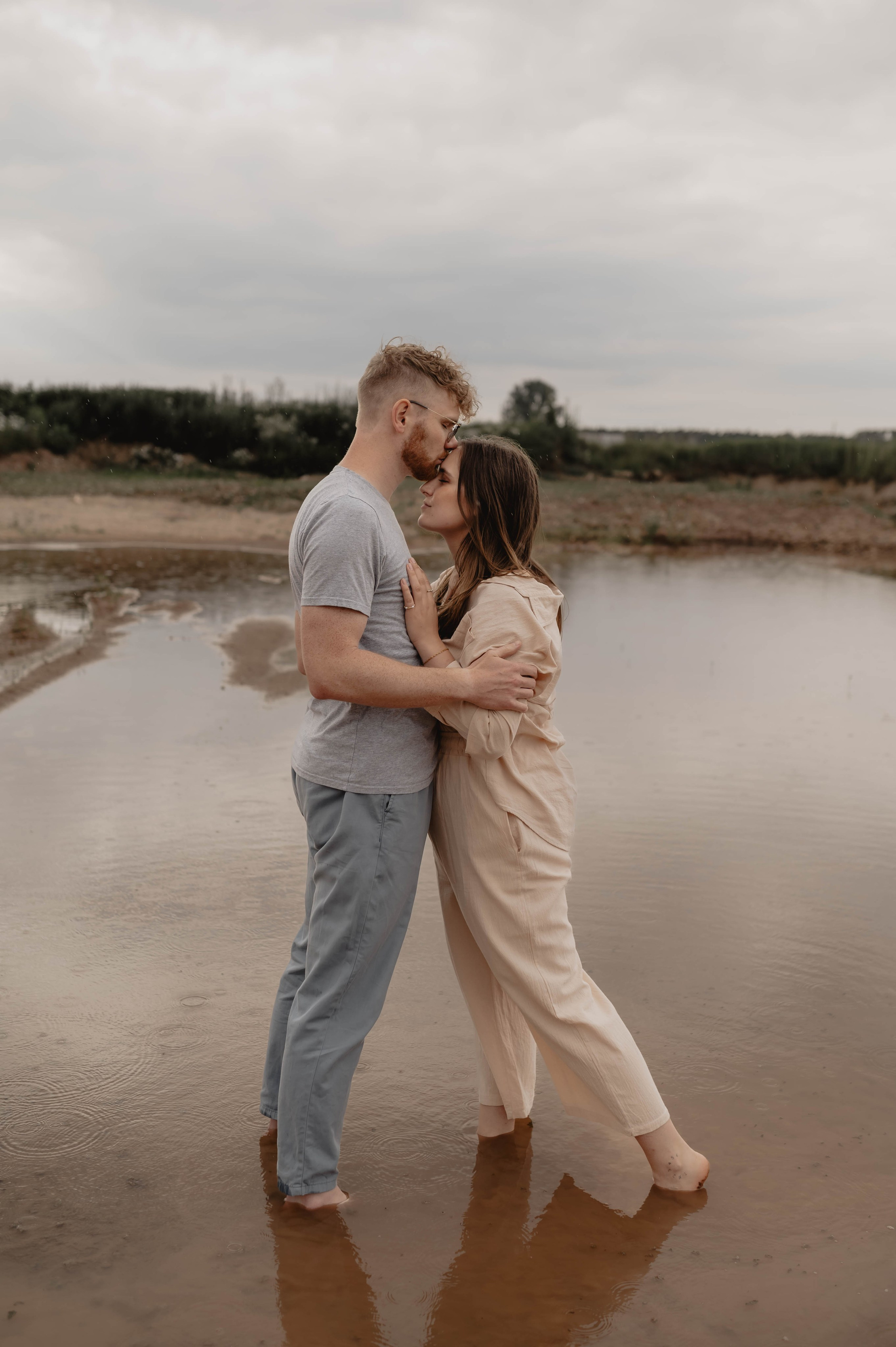 Rain & Sun | Love Story in Wolframs-Eschenbach. Fotografin Ansbach - Paare | Hochzeit | After Wedding
