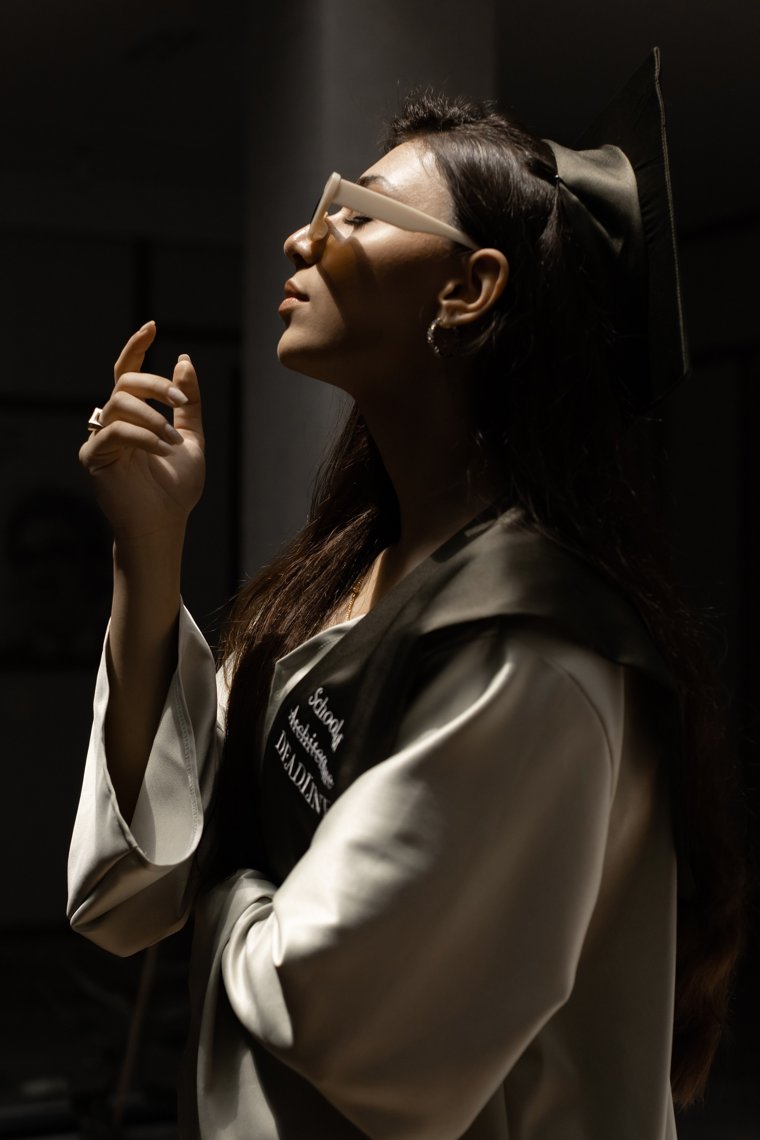 Premium mezun xalati, qara mezun geyimi, ag mezun libasi, qirmizi sarfli mezun paltari, mezun aksesuarlar, mezun papaqlari, mezun lentleri, mezun hediyyeleri, mezun fotosessiya geyimleri, mezun cekilisi ucun geyimler, mezun tedbirleri ucun aksesuarlar, mezun geyimlerinin icare ve satisi, premium mezun libaslari, mezun geyimleri online sifaris, mezun geyimleri Bakida, mezun geyimleri qiymetleri, mezun geyimleri modelleri, Mezun cekilisi, mezun fotosessiyasi, mezun cekilisi ucun geyimler, mezun mantiyasi cekilisi, mezun fotosessiya ideyalari, mezun gunu fotosessiya, mezun xatireleri, mezun papaqlari ile fotosessiya, mezun lentleri ile cekilis, ferdi mezun fotosessiyasi, qrup mezun cekilisi, mezun fotosessiya mekani, mezun ucun ideal cekilis fonlari, mezun fotosessiya aksesuarlari, mezun albomu sekilleri, mezun cekilisi poza ideyalari, universitet mezun fotosessiyasi, kollektiv mezun fotosessiyasi, mezun xalatlari ile cekilis, mezun mantiyasi fotosessiyasi, mezun geyimleri ile professional cekilis, mezun tebrik fotosessiyasi, en yeni mezun cekilis trendləri, mezun fotosessiya xidmetleri, premium mezun cekilisi, mezun cekilisi ucun dekorlar, mezun fotosessiyasi aksesuarlar, mezun gunu en gozel fotolar, mezun cekilisi fotostudiya, bakida mezun fotosessiyasi, xaricde mezun cekilisi, mezun gunune ozel cekilis,Məzun mantiyaları, eksklüziv məzun geyimləri, ağ və qara məzun libasları, məzun üçün xüsusi şarf modelləri, məzun papağı və aksesuarları, fərdi dizayn məzun geyimləri, məzun tədbiri üçün ən yaxşı seçimlər, məzun fotosessiyası üçün ideal libaslar, məzun mərasimi geyimləri, keyfiyyətli məzun mantiyası, rahat və şık məzun geyimləri, məzun üçün lent və tac modelləri, məzun simvolik medalları, icarəyə verilən məzun libasları, məzun geyimlərinin sərfəli qiymətləri, onlayn məzun geyimi sifarişi, məzun paltarı mağazası, dəbli məzun geyimləri, premium məzun mantiyalarının satışı, universitet məzunları üçün mantiyalar, kollektiv məzun geyimləri, məktəb məzunları üçün geyimlər, diplom mərasimi üçün geyimlər, fərqli rəngdə məzun libasları, ən yeni məzun geyimləri, rahat və premium məzun geyimi seçimləri, Bakıda məzun geyimi mağazası, məzun üçün ən yaxşı libaslar