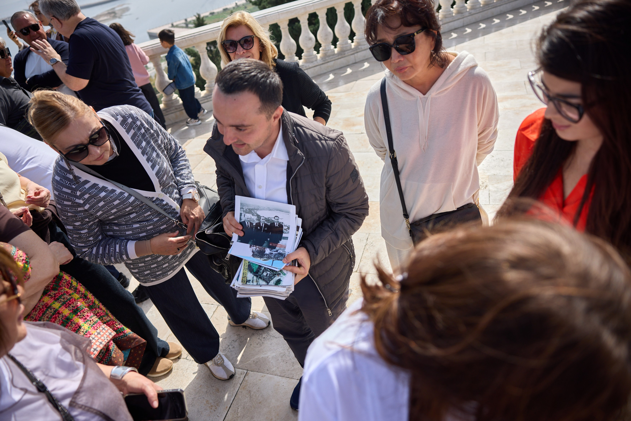 Экскурсия по Баку. День 2. Photographer in Baku Kamran Enceladus