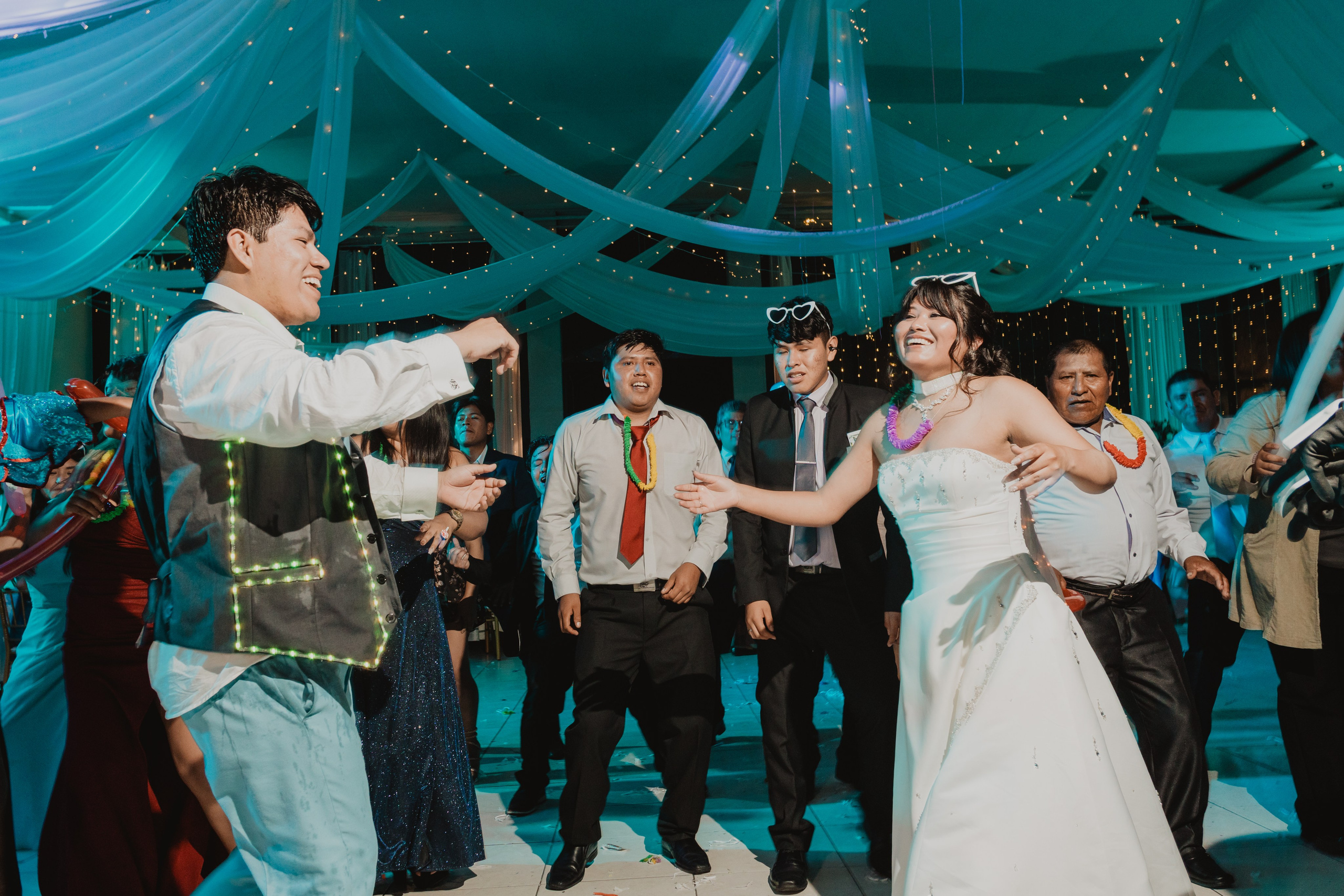 STEISY + EMMANUEL | BODA RELIGIOSA. Studio KVTA | Fotografía y Video de Bodas en Arequipa
