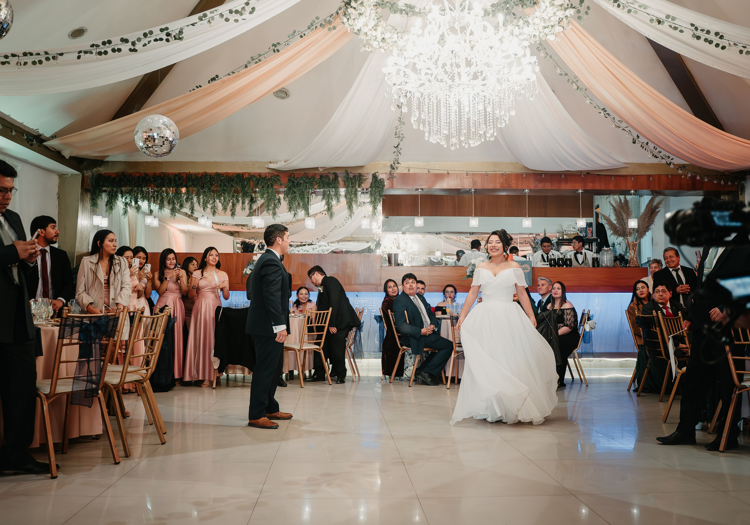 ALEJANDRA + RODRIGO BODA RELIGIOSA. Studio KVTA | Fotografía y Video de Bodas en Arequipa