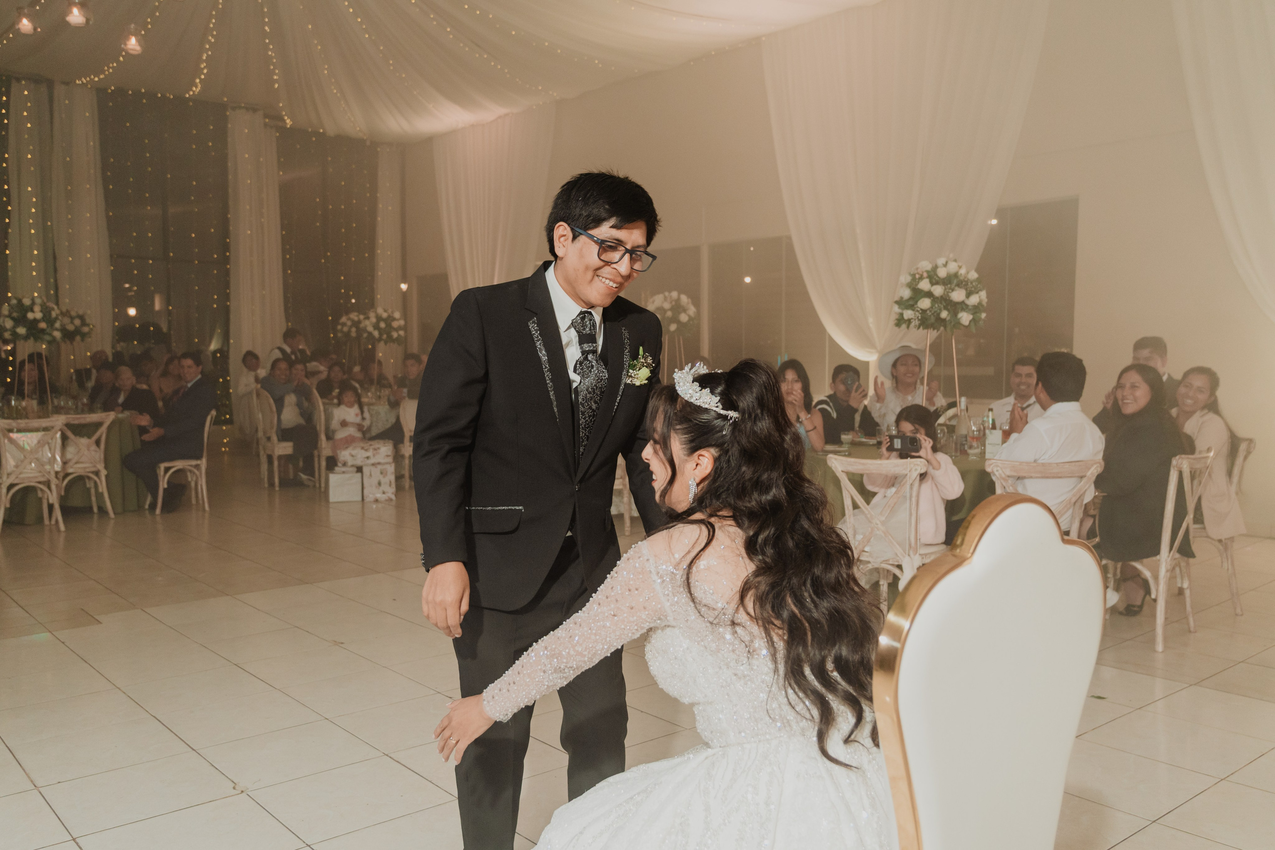 FERNANDO + MARIBEL | BODA RELIGIOSA. Studio KVTA | Fotografía y Video de Bodas en Arequipa