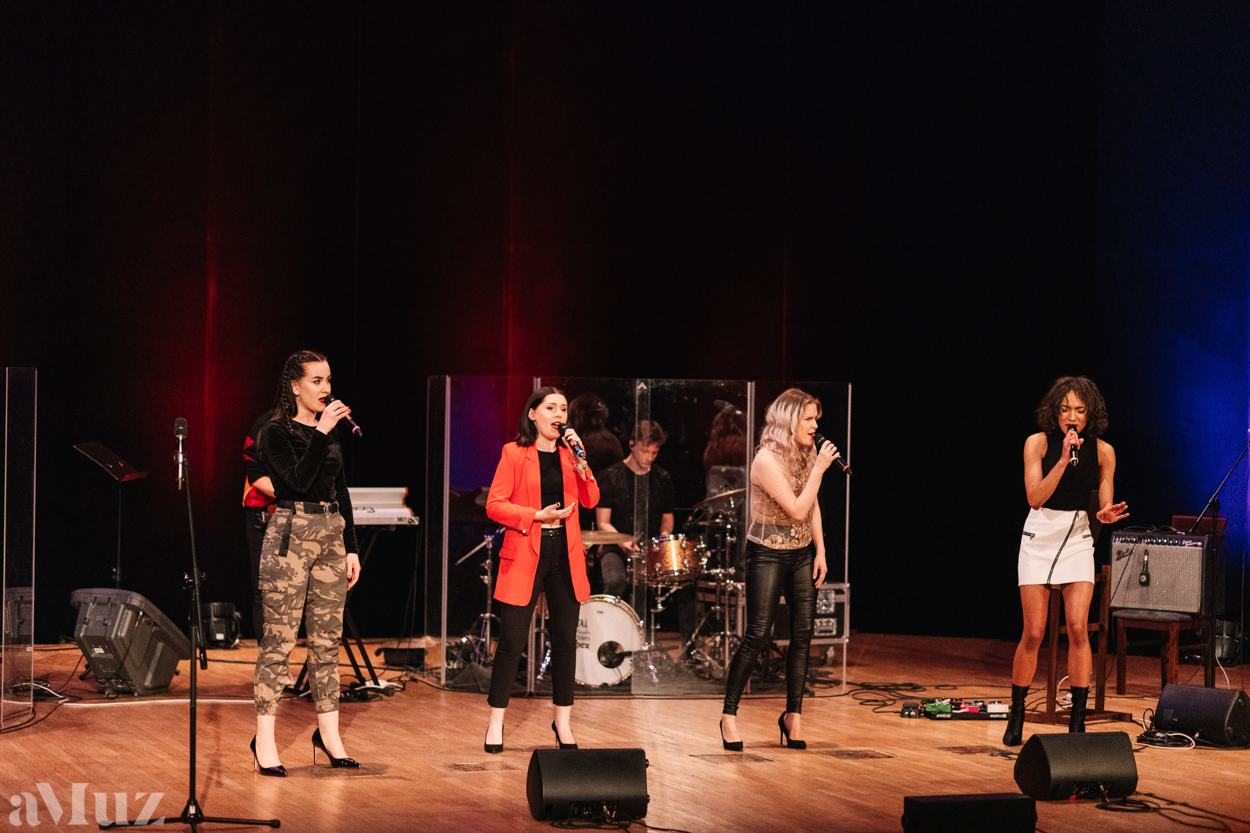 Jazz Zaśpiewam. Fotograf Ślubny Warszawa - Sesje Biznesowe Rodzinne Eventy